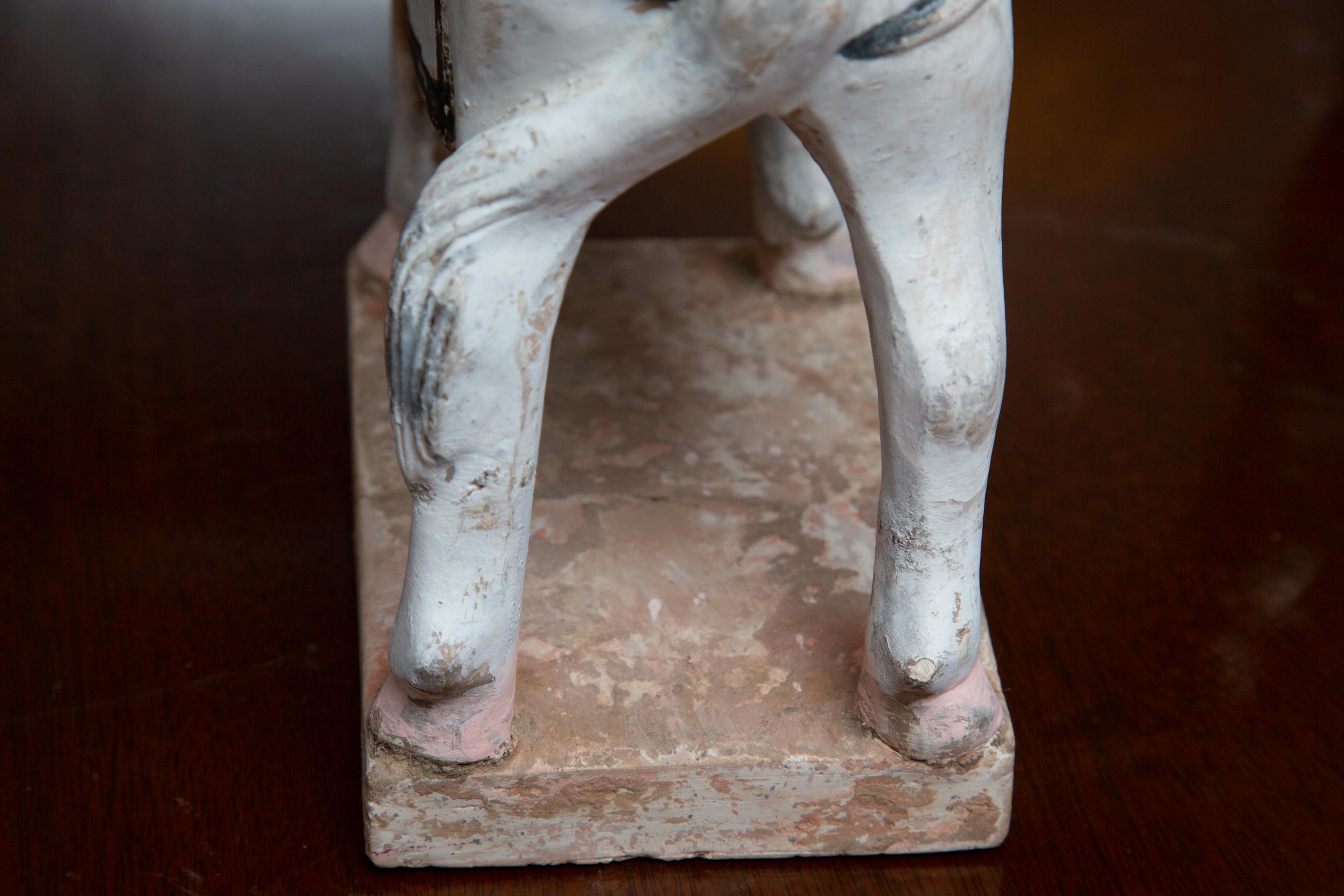 17th Century Pair of Painted Terra Cotta Chinese Gentlemen on Horses In Good Condition For Sale In WEST PALM BEACH, FL