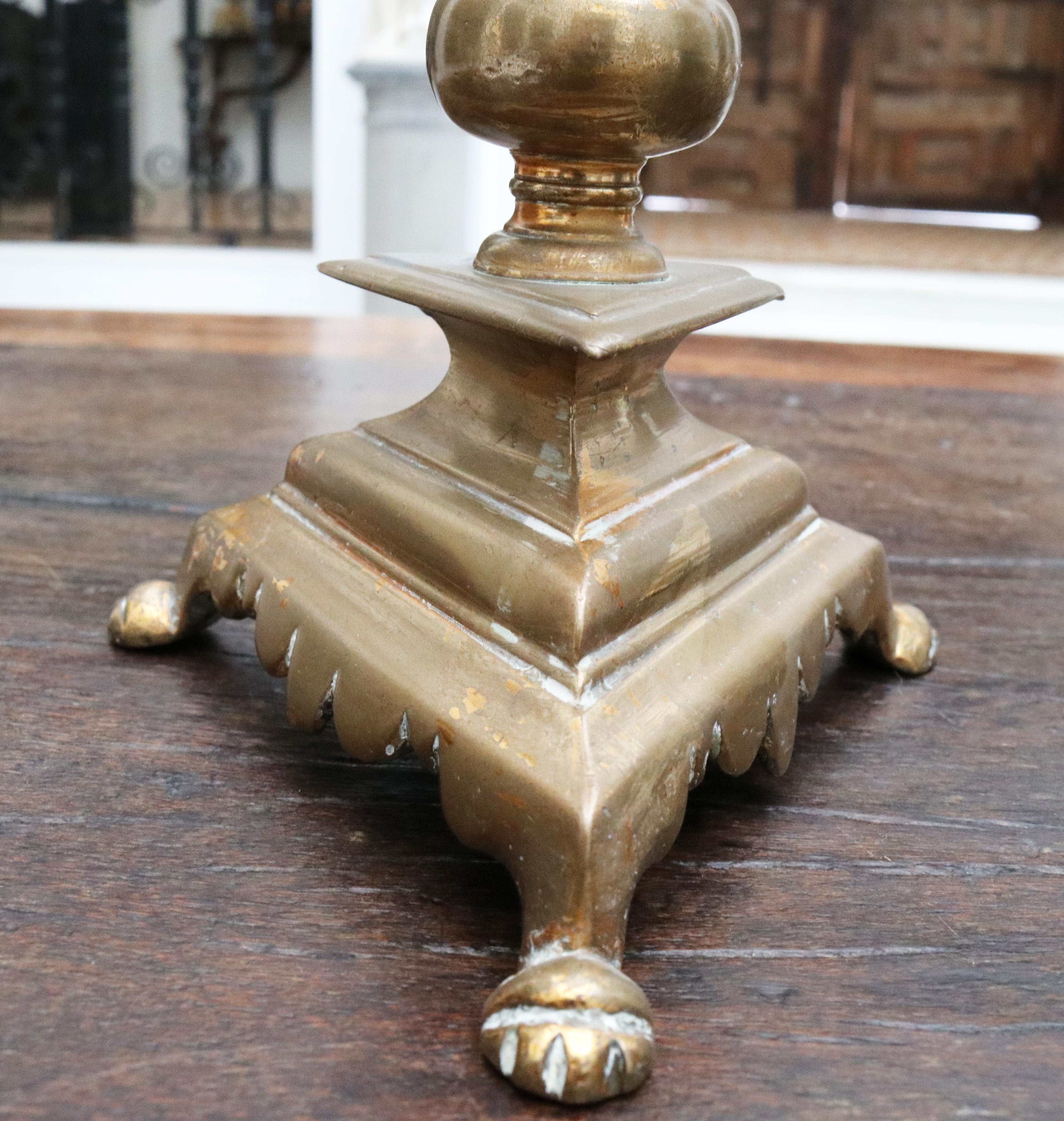 17th Century Pair of Spanish Brass Candle Pricket Sticks In Good Condition In Marbella, ES