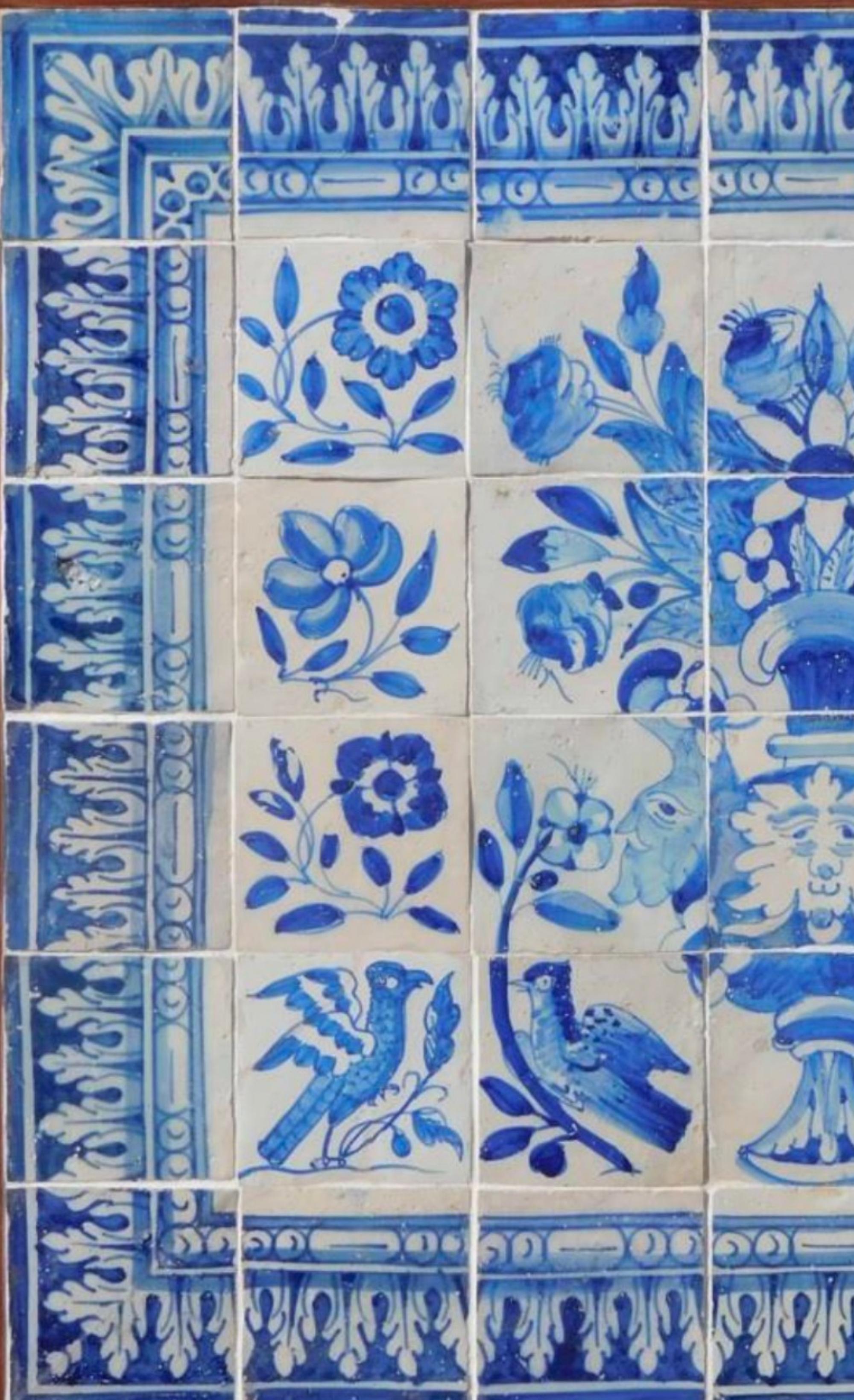 Portugiesische „ Azulejos“-Vase „Tafel“ aus dem 17. Jahrhundert (Barock) im Angebot