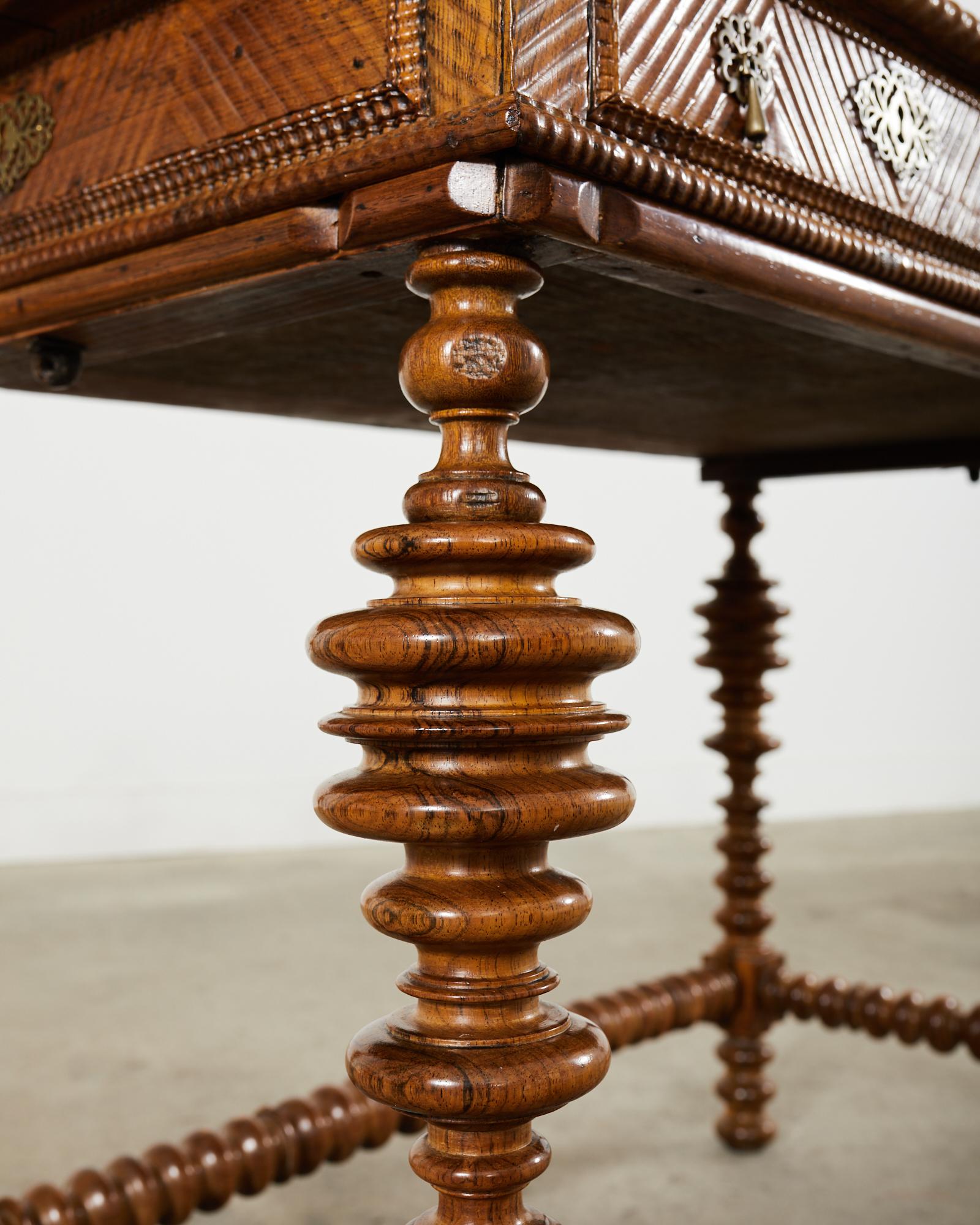 17th Century Portuguese Baroque Rosewood Library Center Table For Sale 8