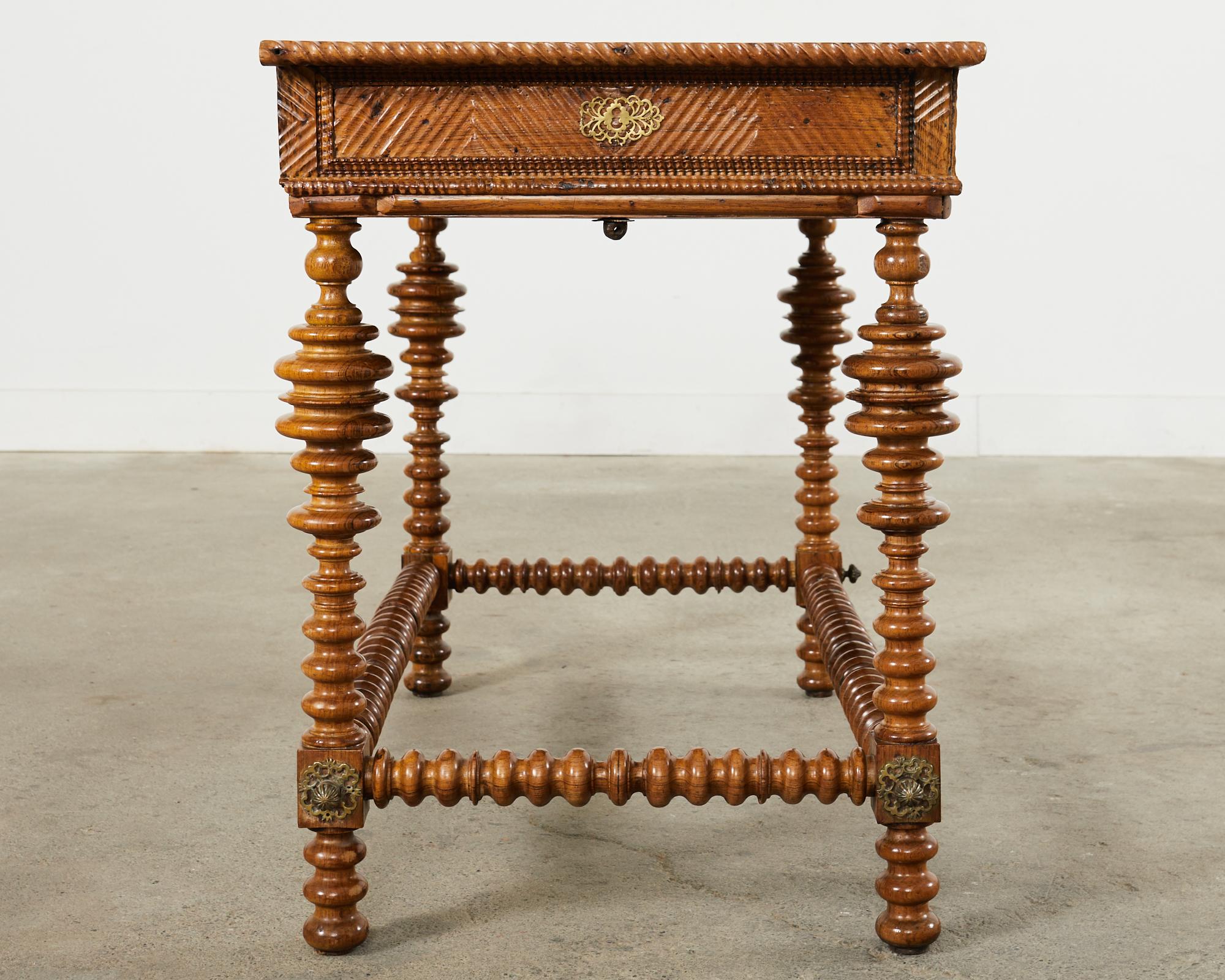 17th Century Portuguese Baroque Rosewood Library Center Table For Sale 2