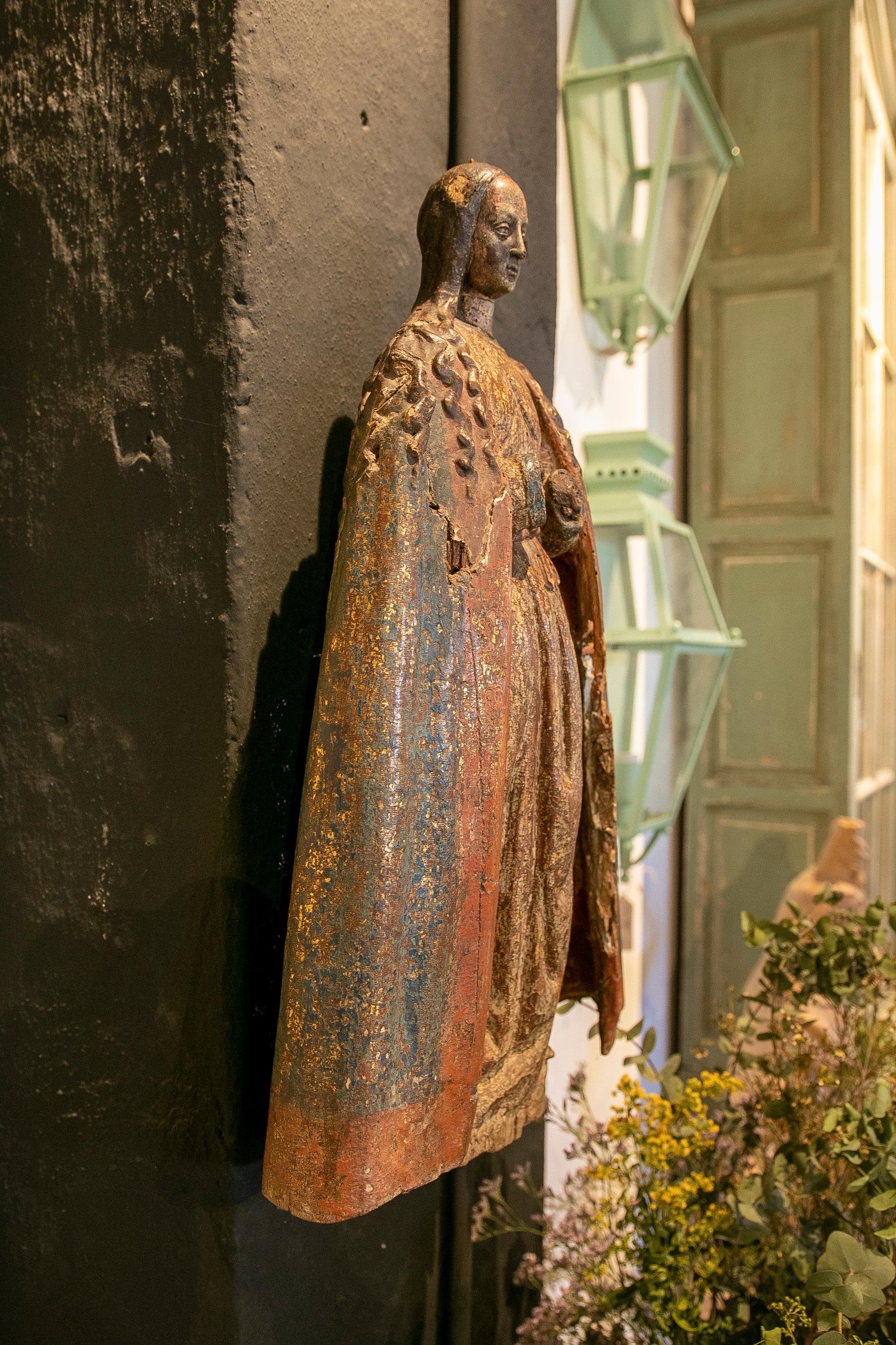 17th Century Portuguese Sculpture of a Polychromed Virgin with Mantle In Good Condition In Marbella, ES