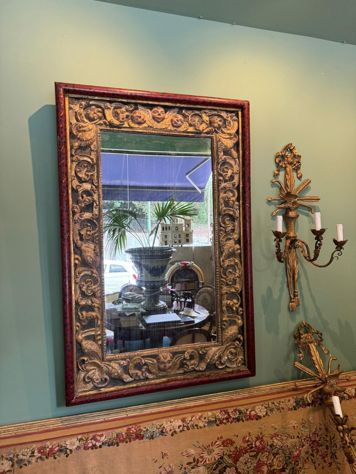 Miroir en bois portugais du 17e siècle en vente 1