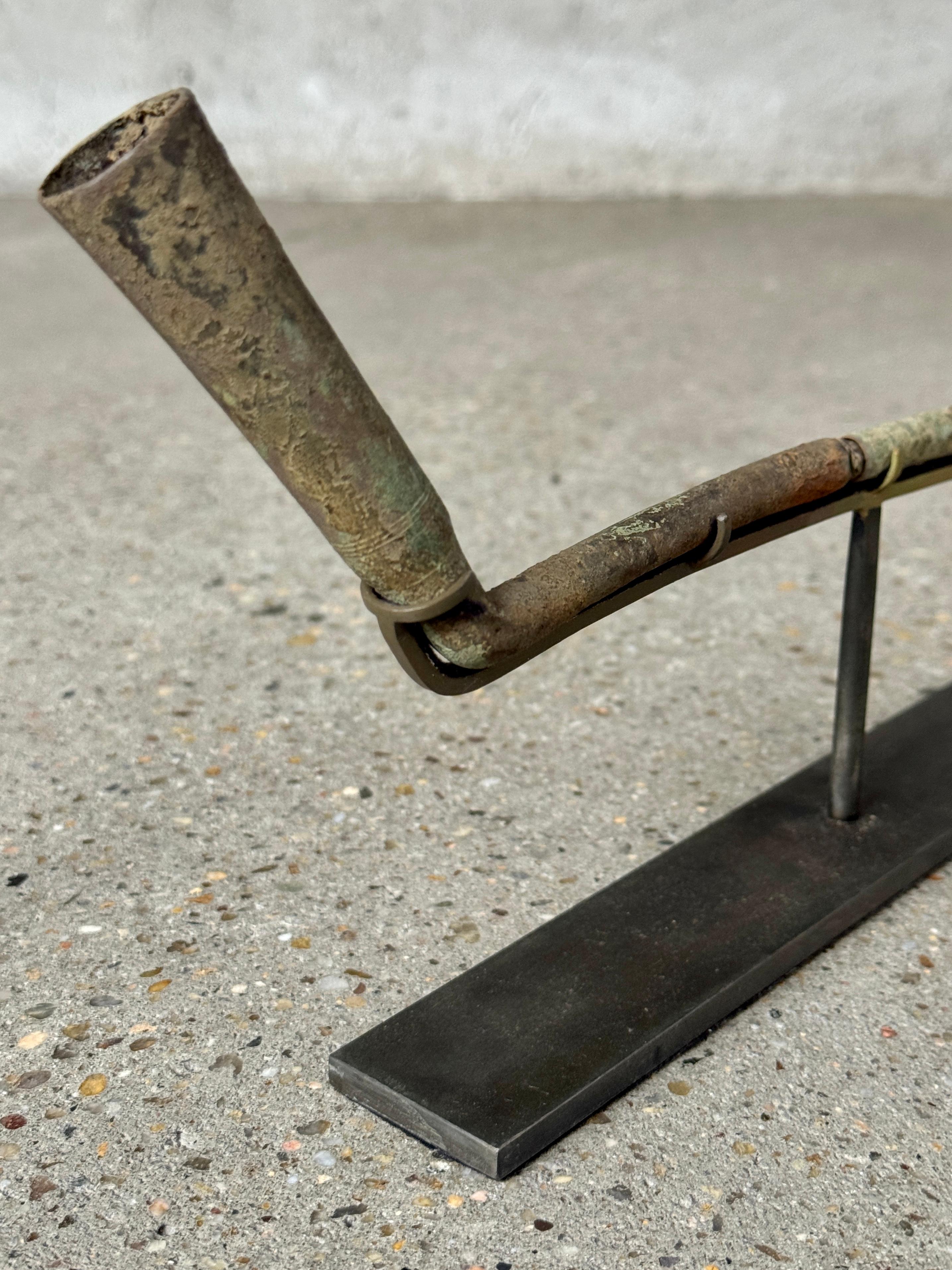 XVIIIe siècle et antérieur Rare pipe à tabac médiévale d'Asie du Sud-Est du 17e siècle en vente