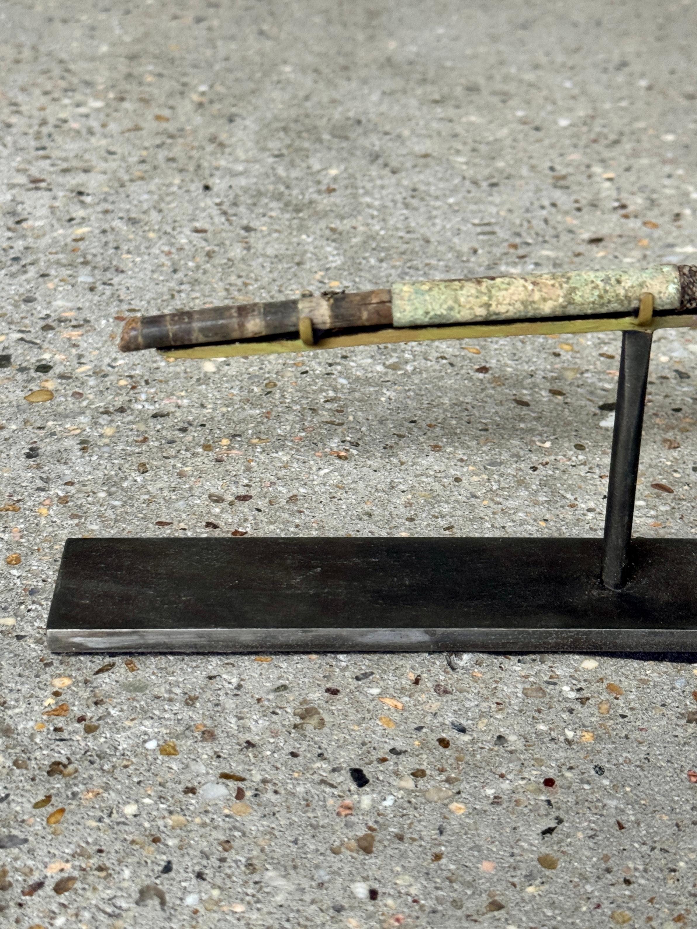 Rare pipe à tabac médiévale d'Asie du Sud-Est du 17e siècle en vente 3