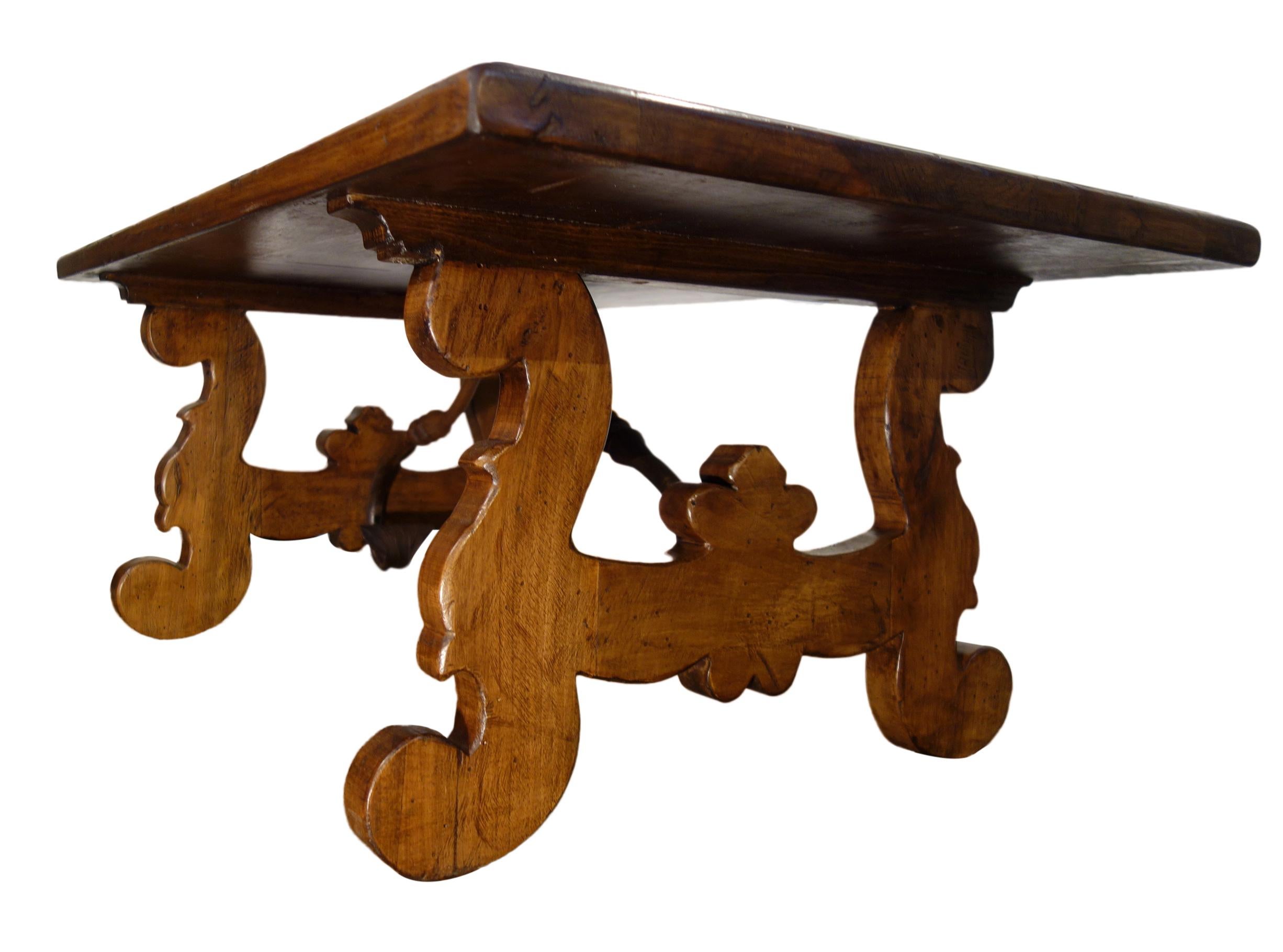 17th C Refectory Style Old Italian Walnut 42x26 Coffee Table with finish options For Sale 2