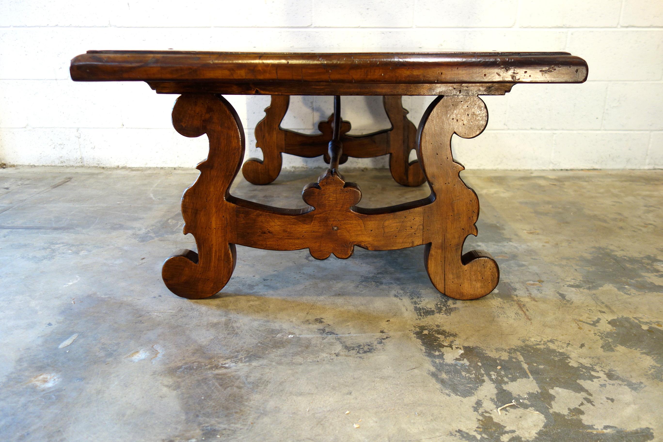 17th C Style Italian Solid Walnut 60x34 Coffee Table finish & size options For Sale 6