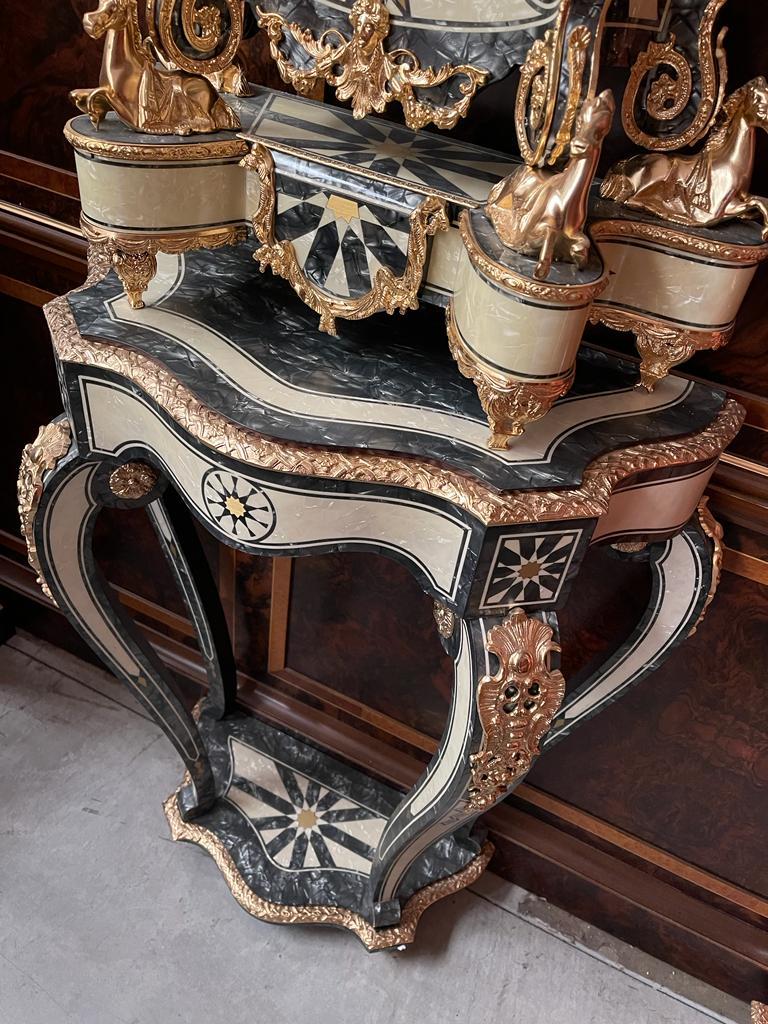 17th Century Regency Clock and Console Table  In Excellent Condition For Sale In Cantù, IT