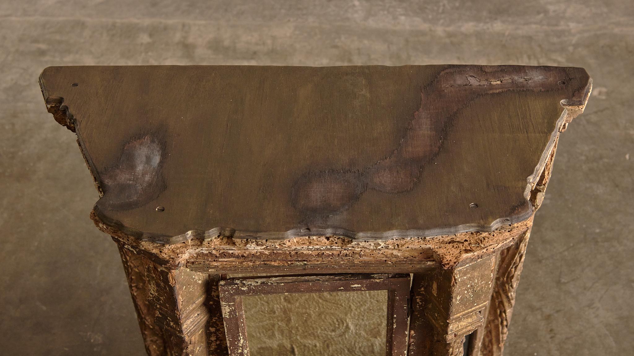 Intagliato 17th  Reliquiario del secolo in vendita