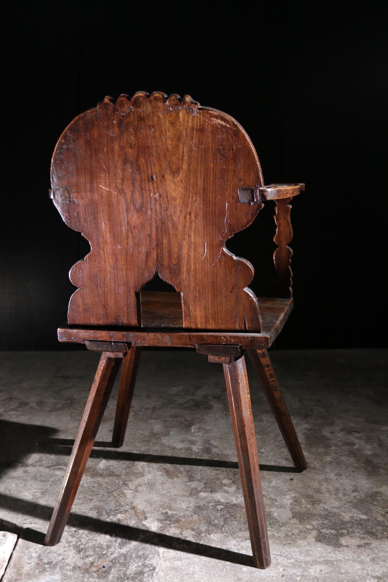 17th Century Renaissance Sgabello Walnut Chair For Sale 6