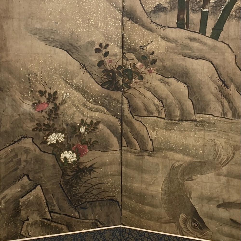 17th-18th Century Rinpa School Two-Panel Screen

Period: 17th-18th century
Size: 140 x 125 cm (55 x 49 inches)
SKU: PTA43

This beautiful two-panel screen is a classic example of the Rinpa school of Japanese art. The school was founded in the 17th