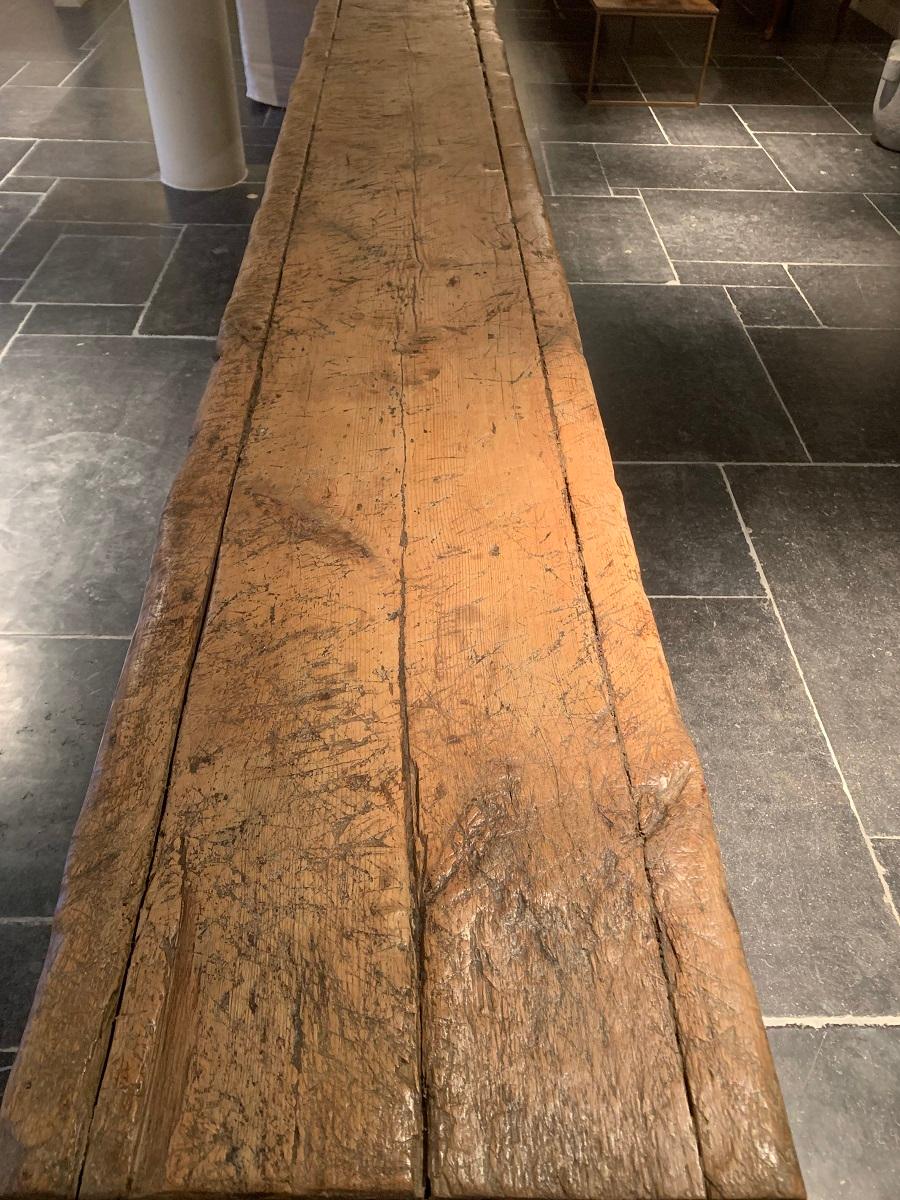 17th Century Rustic Console Table In Fair Condition In Vosselaar, BE