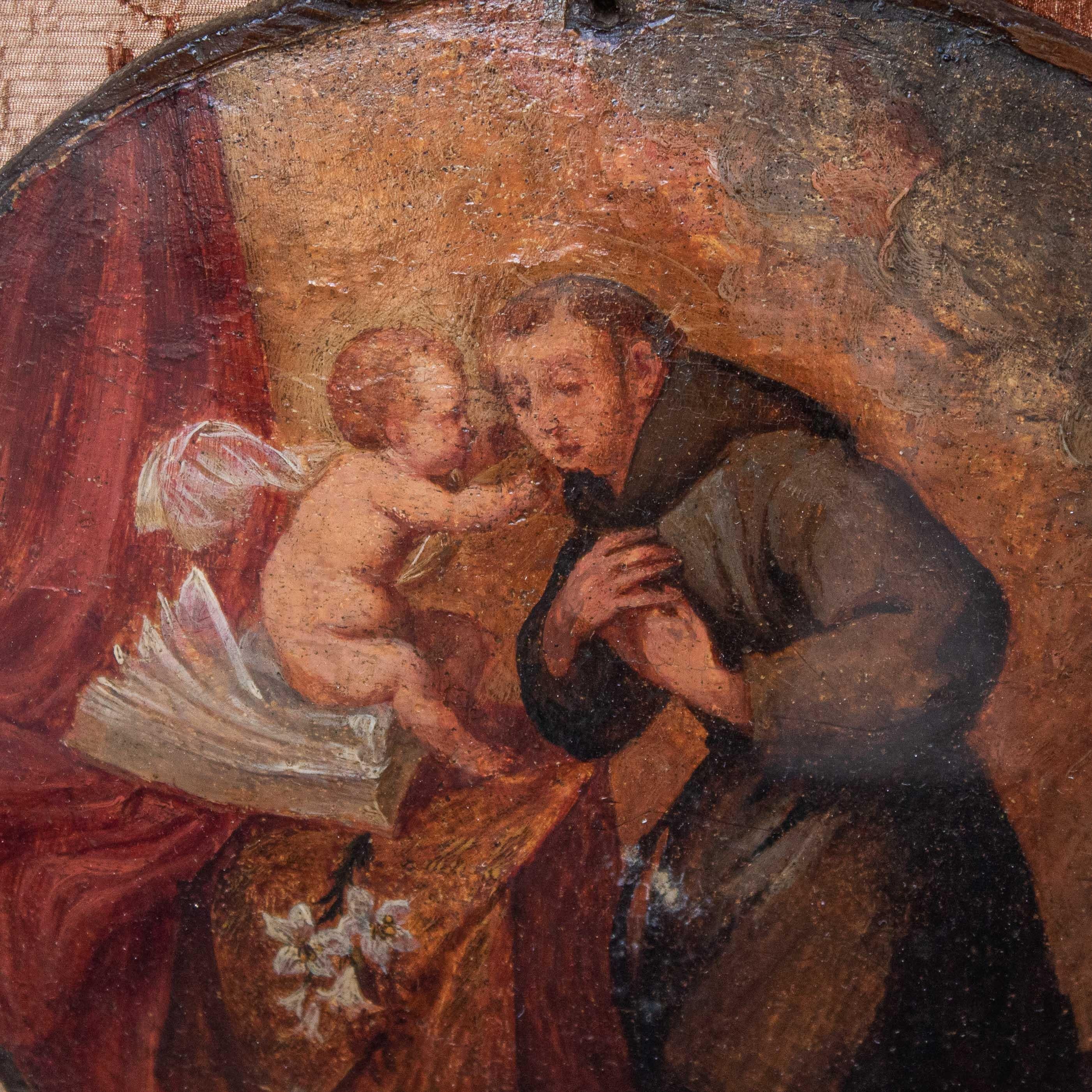 17th Century Saint Anthony of Padua with Child Jesus Painting Oil on Round Panel In Good Condition In Milan, IT