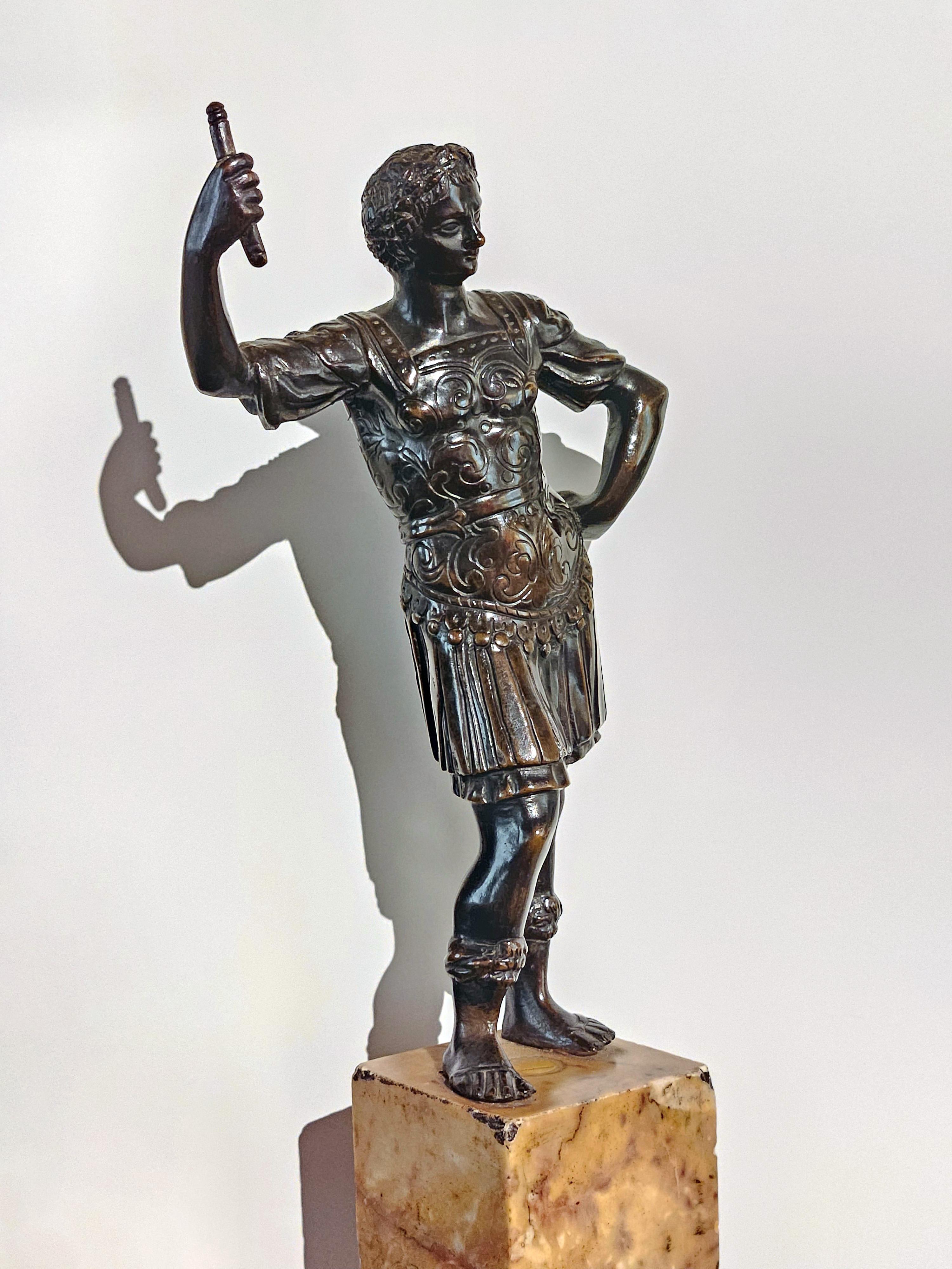 Skulptur eines römischen Kaisers aus dem 17. Jahrhundert im Zustand „Gut“ im Angebot in Ramillies, BE