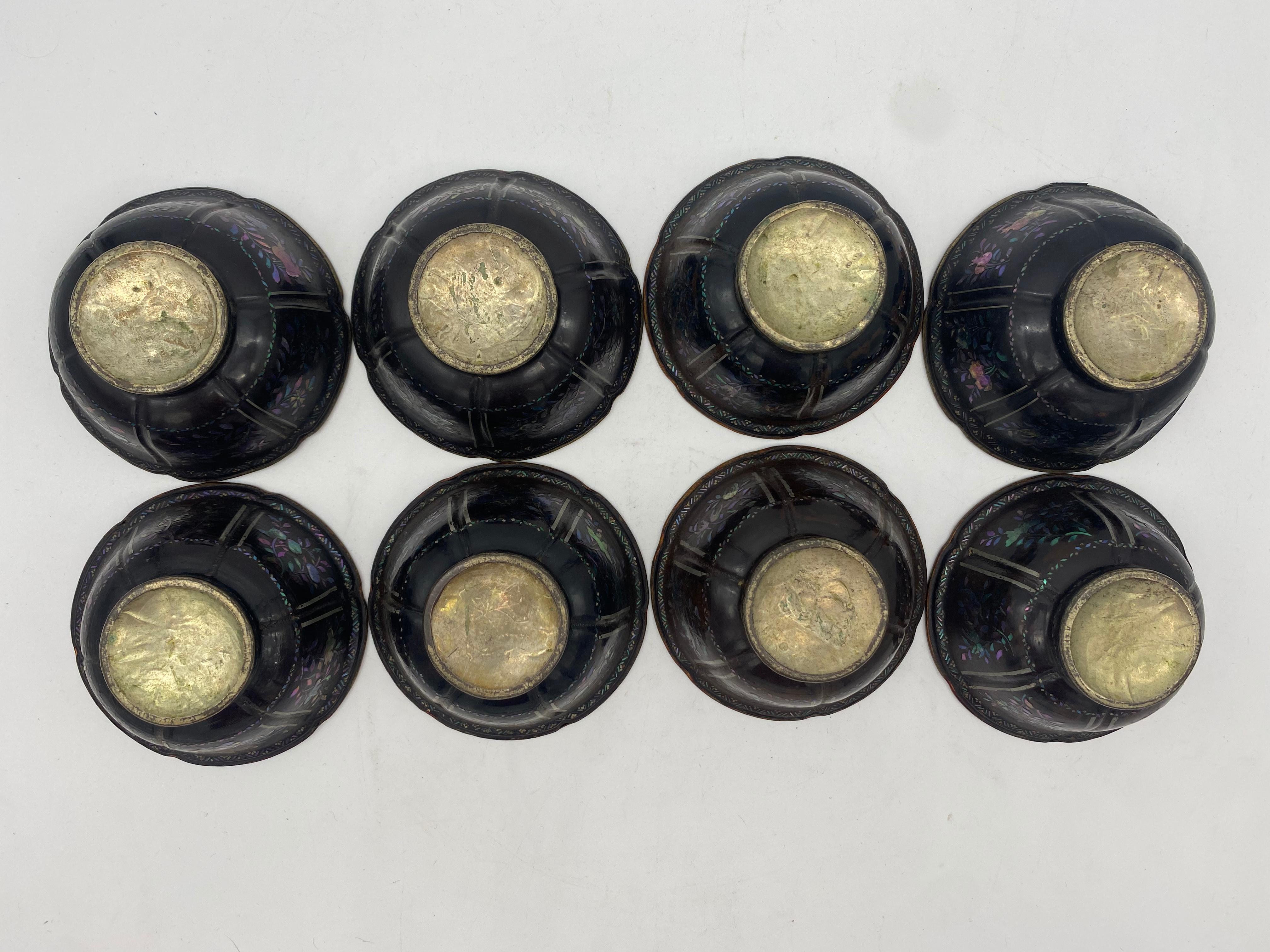 18th Century Set of 8 Chinese Silver Lacquer Bowls with Mother of Pearl Inlaid For Sale 5