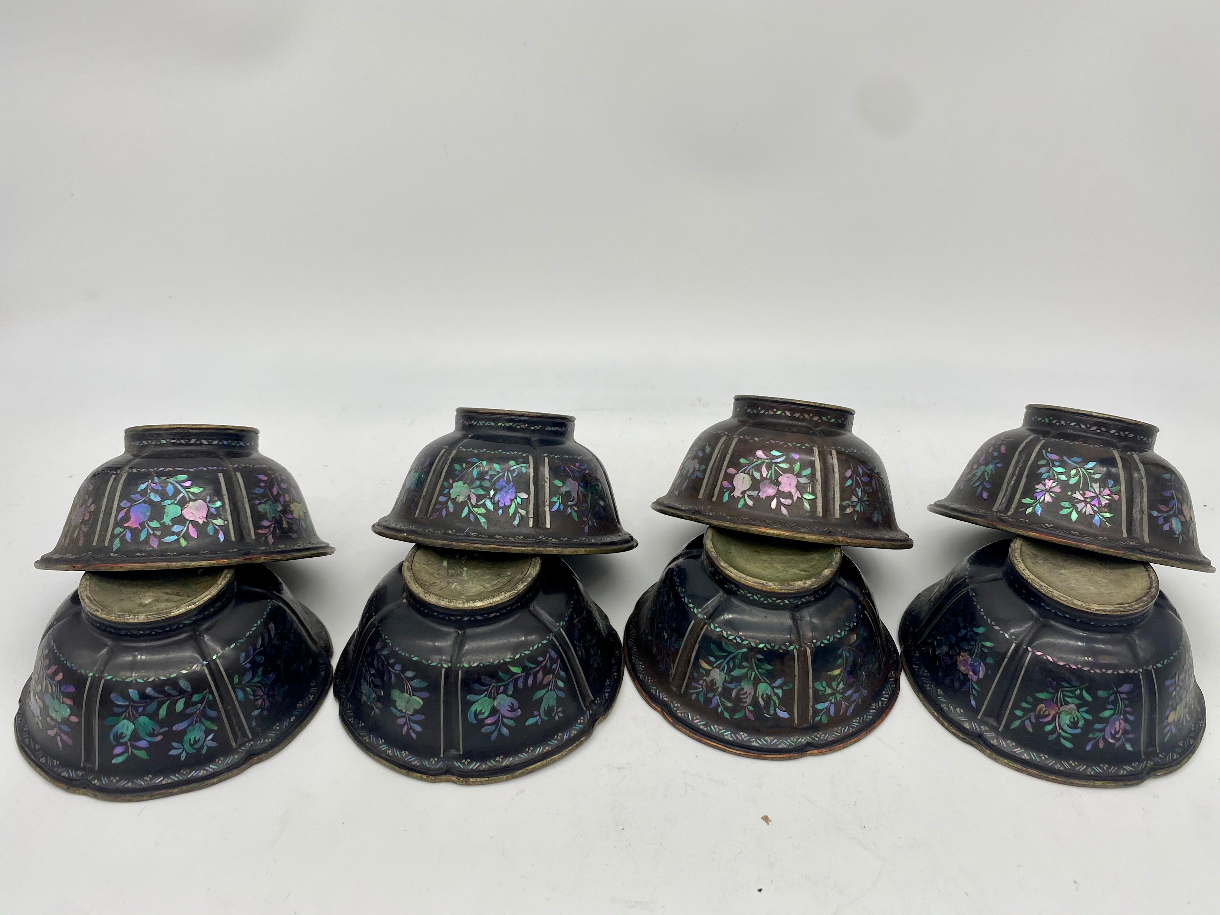 18th Century Set of 8 Chinese Silver Lacquer Bowls with Mother of Pearl Inlaid For Sale 3