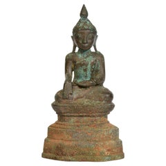 17e siècle, Shan, Bouddha assis en bronze birman ancien