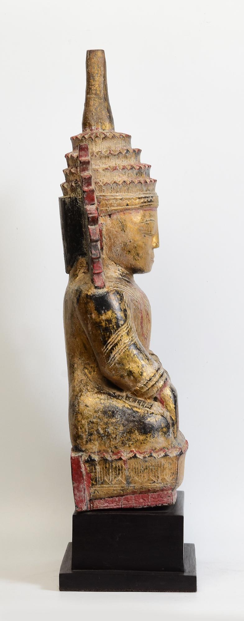 17th Century, Shan, Antique Burmese Wooden King Crowned Seated Buddha For Sale 6