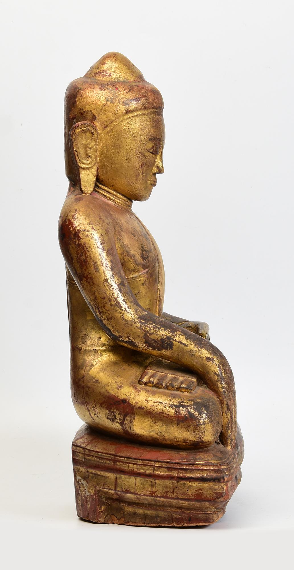 17th Century, Shan, Antique Burmese Wooden Seated Buddha For Sale 5