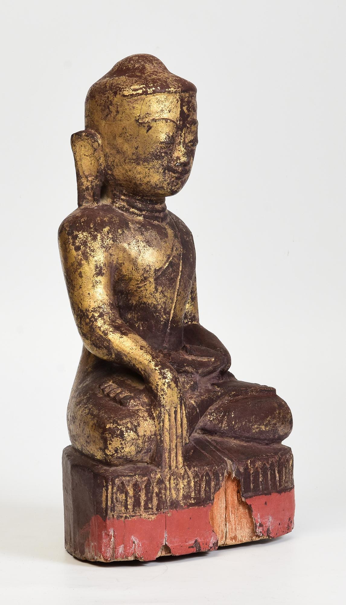17th Century, Shan, Antique Burmese Wooden Seated Lotus Buddha For Sale 6