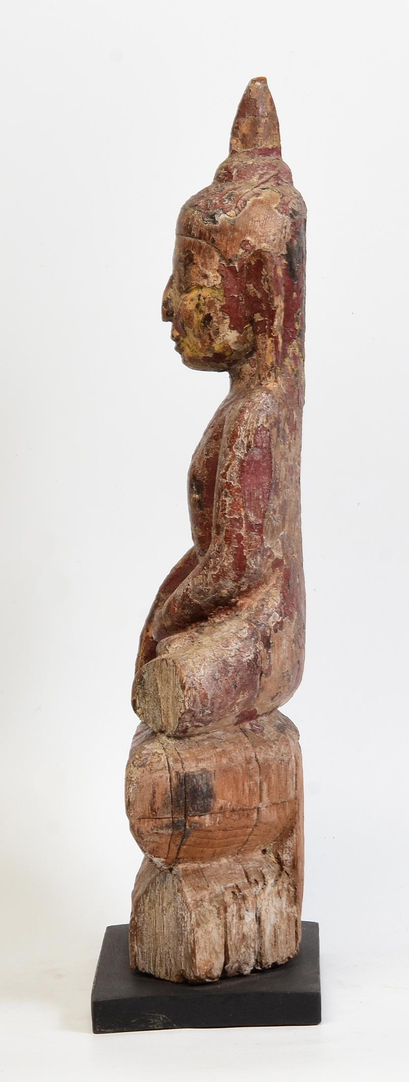17th Century, Shan, Antique Burmese Wooden Seated Buddha For Sale 2