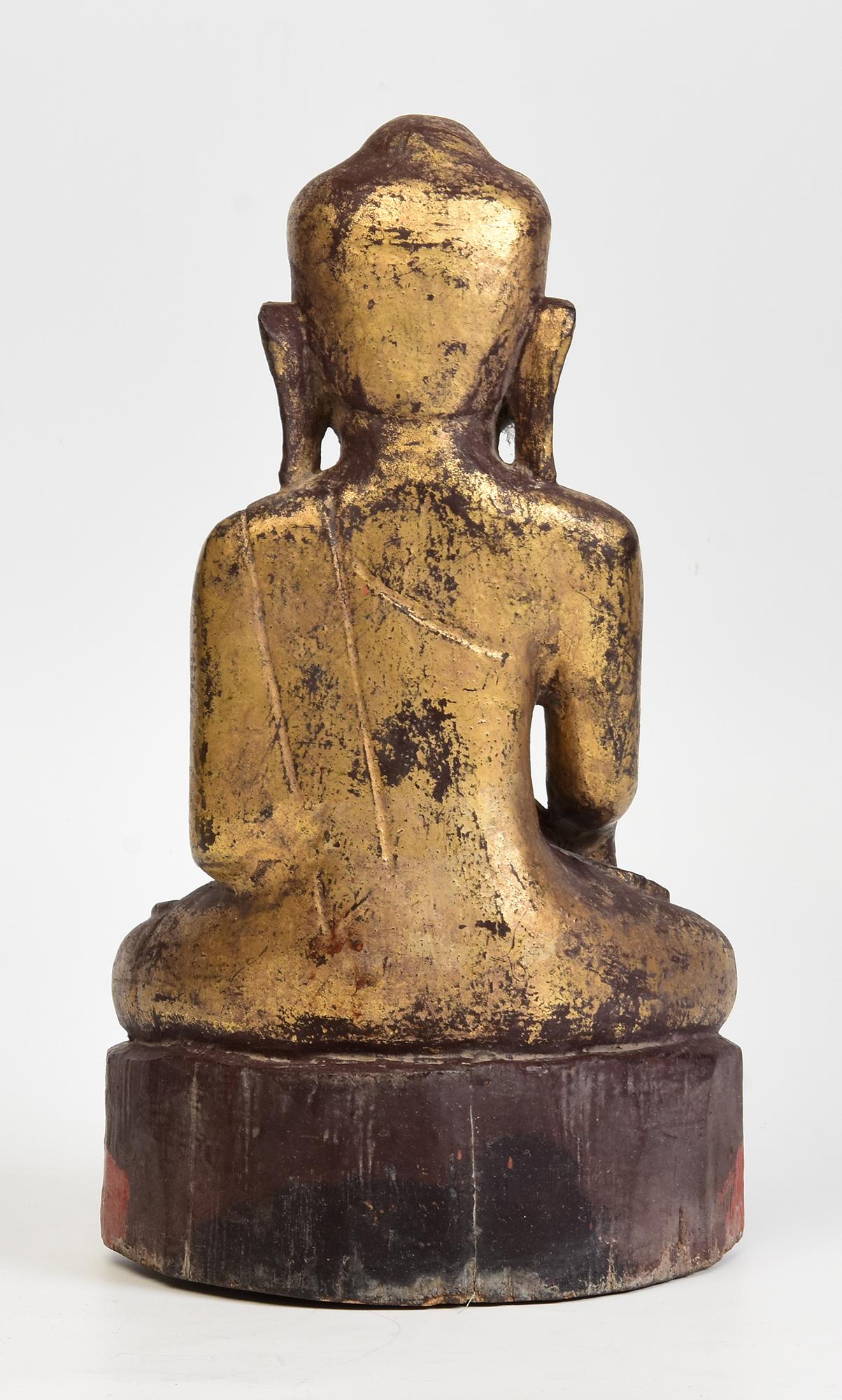 17th Century, Shan, Antique Burmese Wooden Seated Lotus Buddha For Sale 3