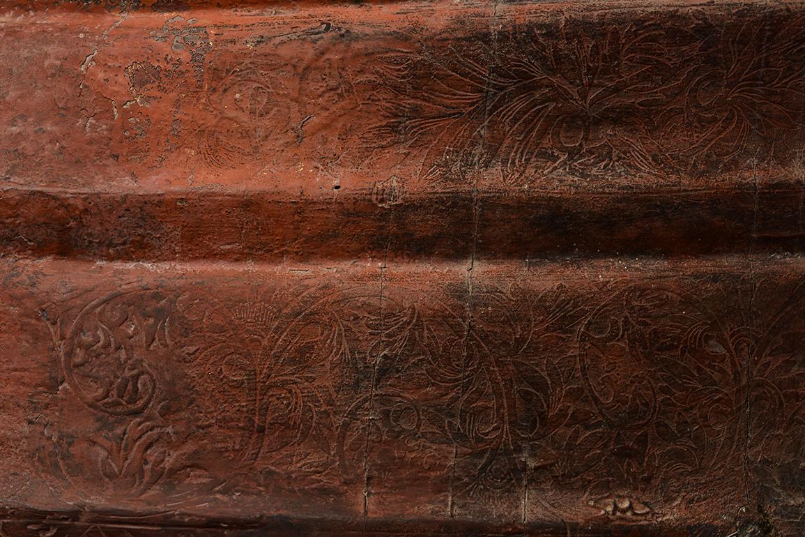 Bouddha assis en bois birman ancien Shan du 17ème siècle en vente 2