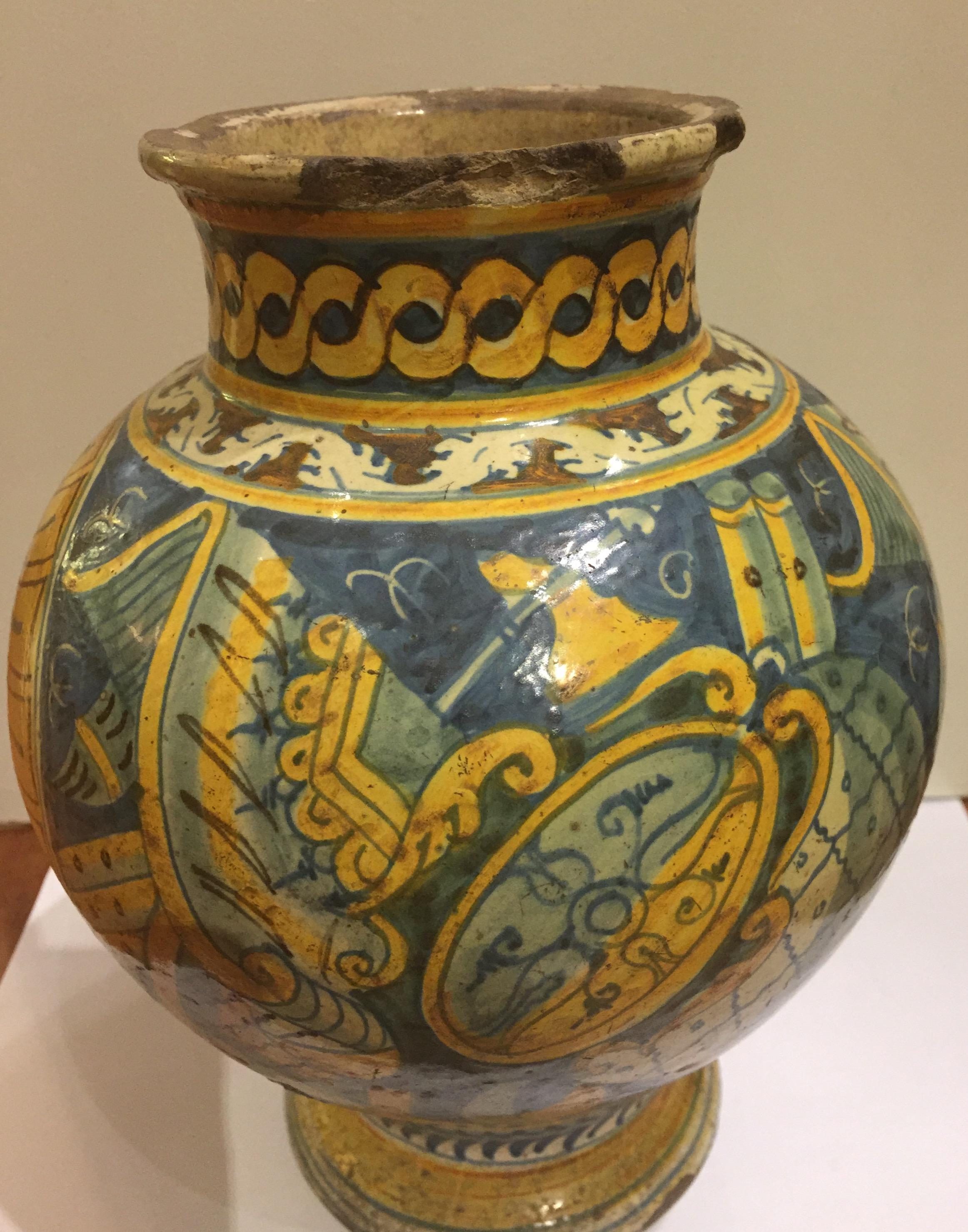 17th Century Sicilian Maiolica 1