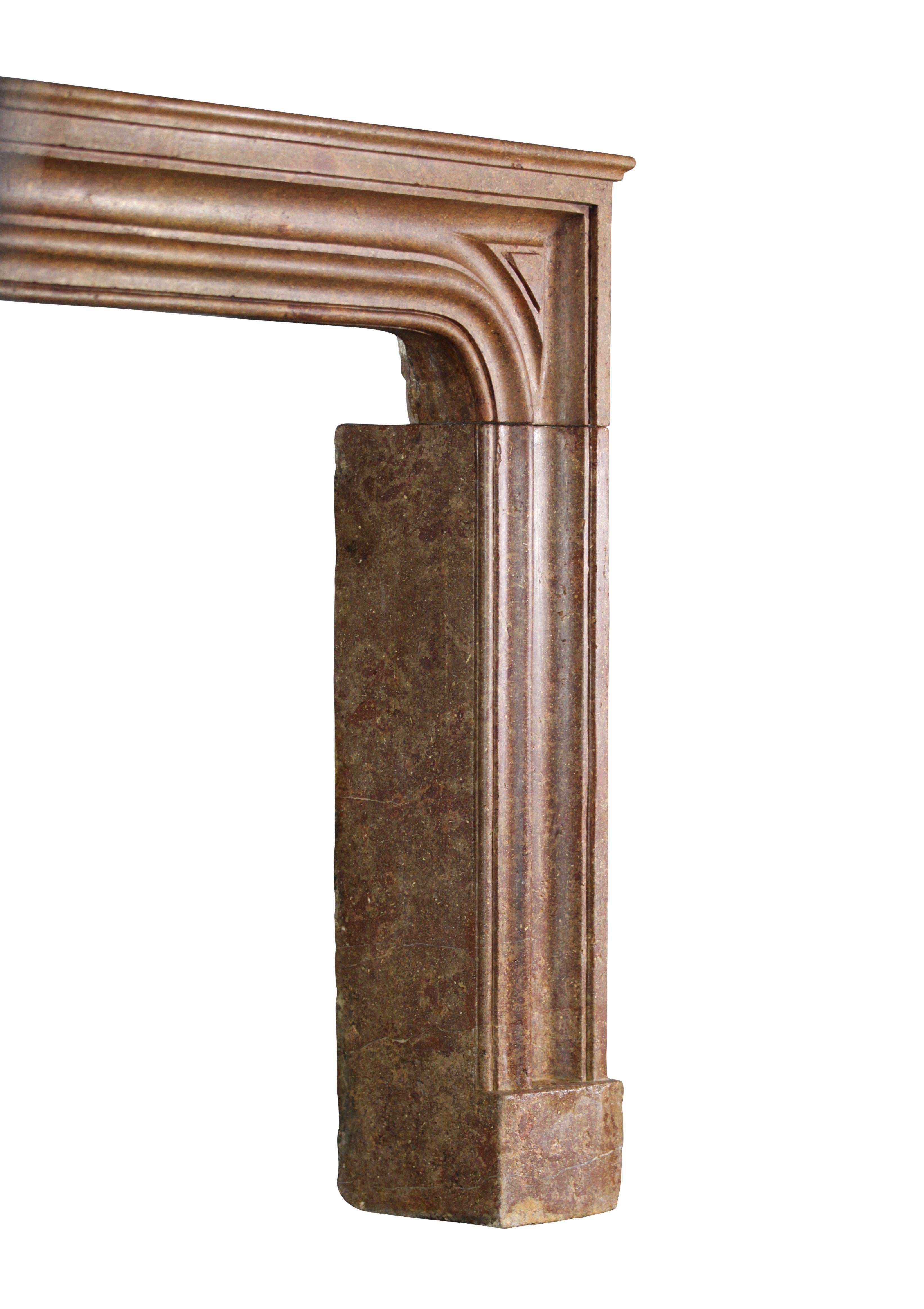 Fine European And Small Straight Italian Antique Fireplace Surround in Marble For Sale 4