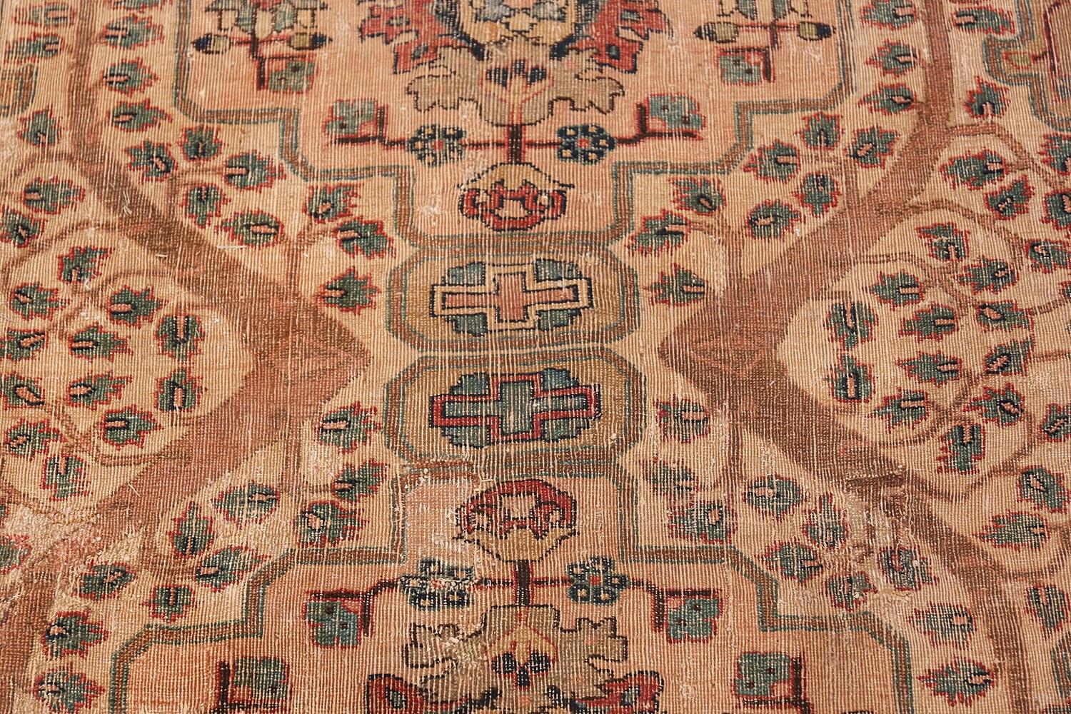 17th Century Small Size Persian Khorassan Rug. 4 ft 5 in x 5 ft 9 in For Sale 3