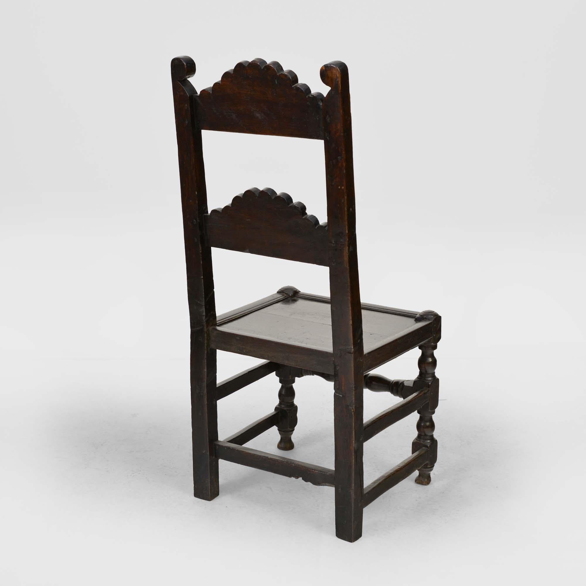 17th century South Yorkshire oak backstool, or chair - antique For Sale 2