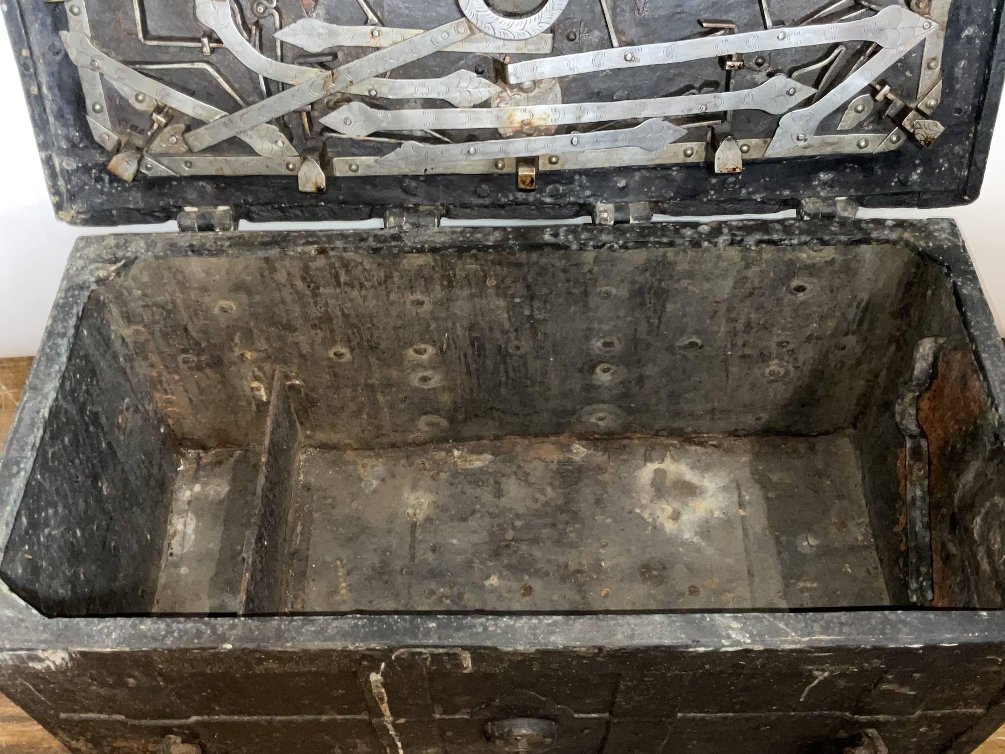 17th Century Spanish Armada Iron Strong Box with Lock and Key In Good Condition In Norwell, MA