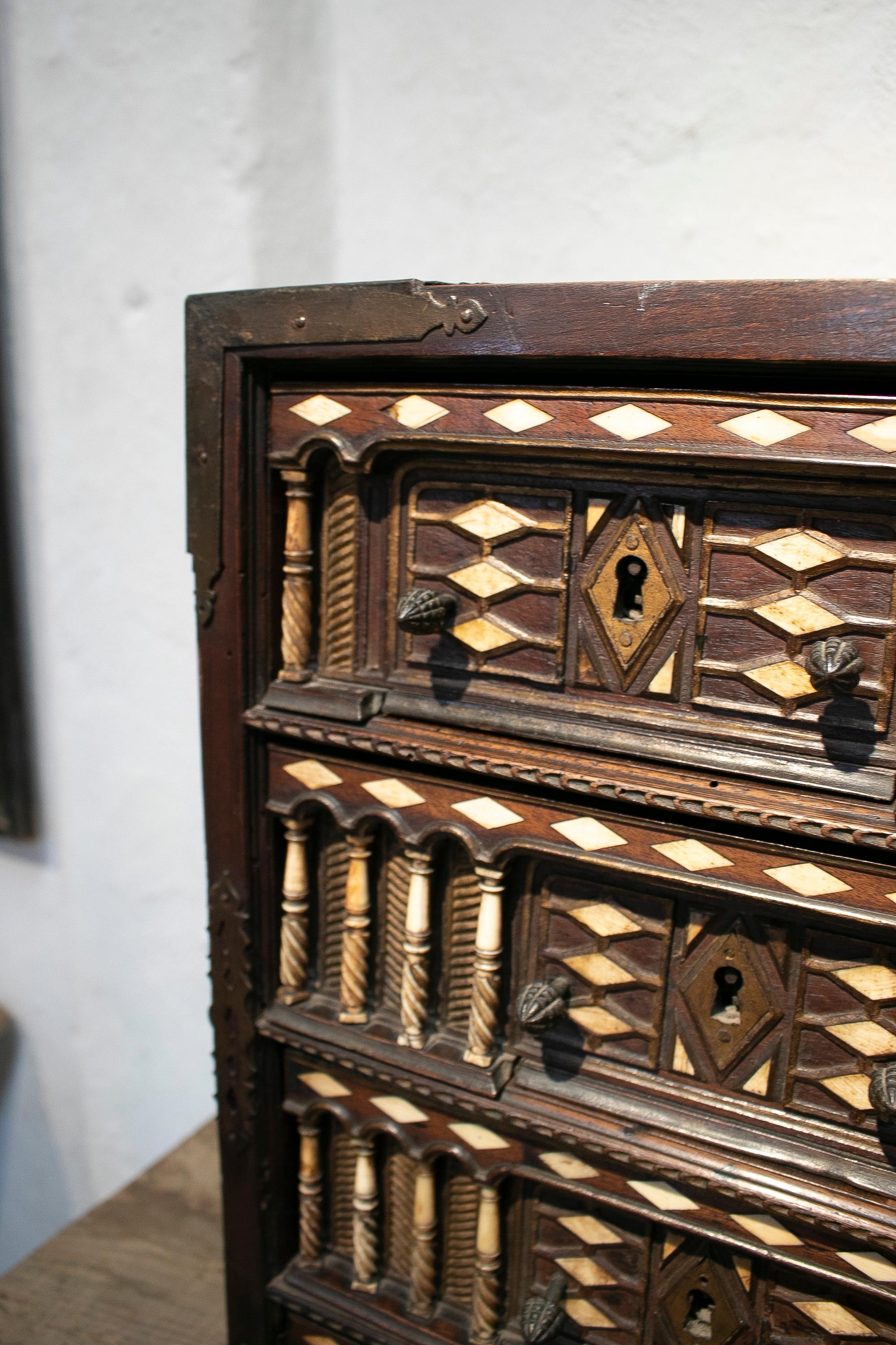 17th Century Spanish Bargueño Desk Hand Made 10-Drawer Wooden Portable Chest 2