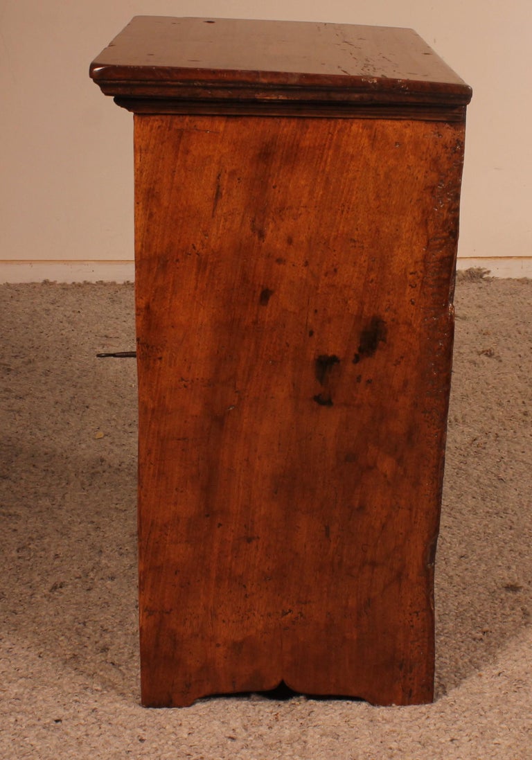 17th Century Spanish Bedside Table or in Blond Walnut For Sale