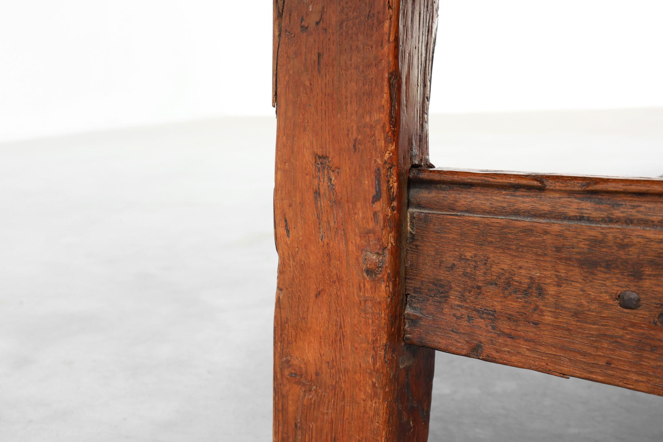 Mesa de centro Brutalista Española del Siglo XVII en madera y hierro forjado en venta 5
