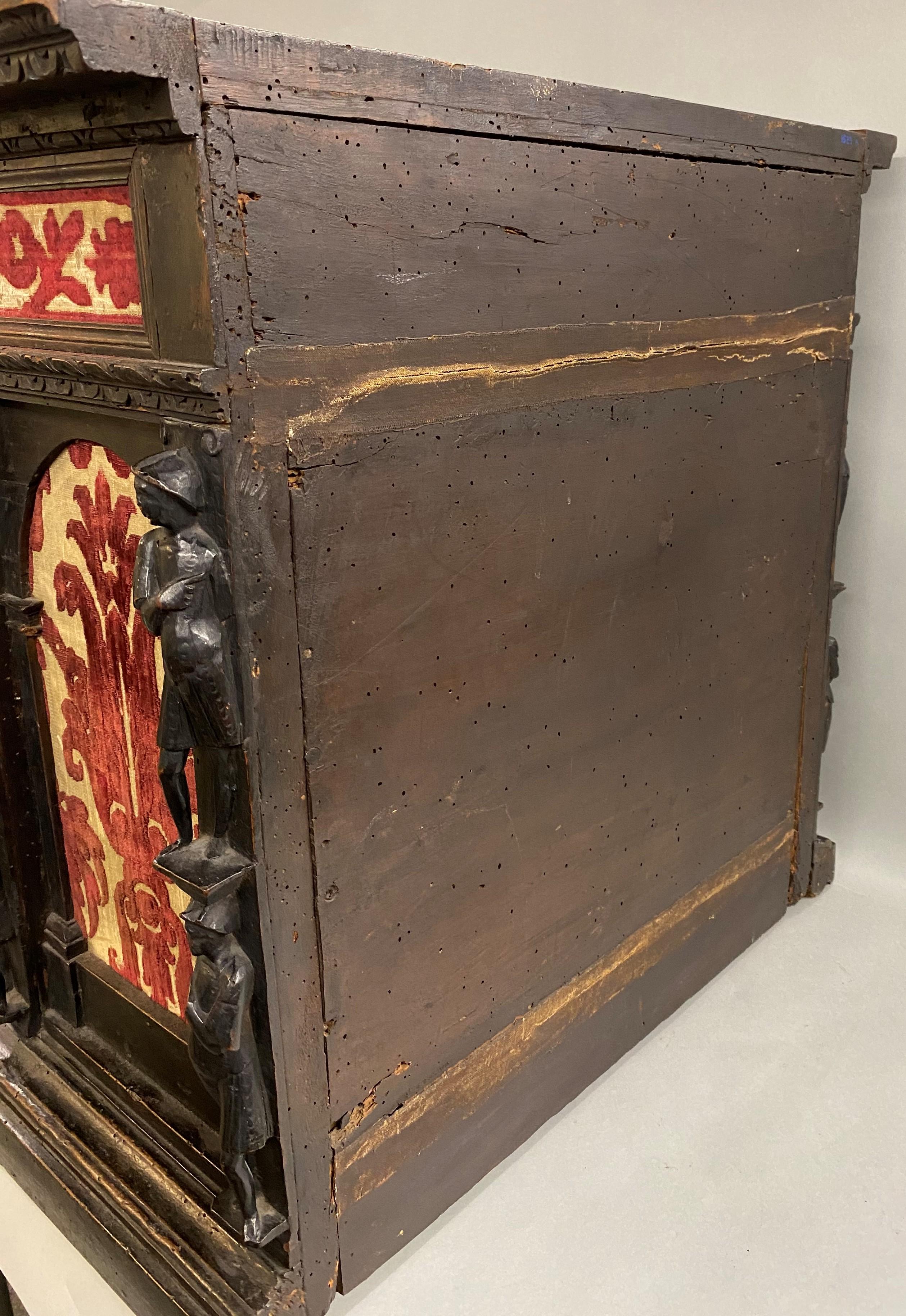 17th Century Spanish Burled Walnut Vargueno or Collectors Cabinet For Sale 11