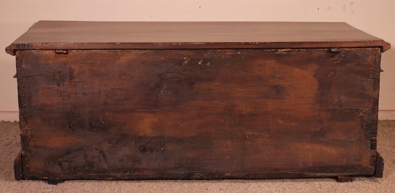17th Century, Spanish Chest in Walnut For Sale 6