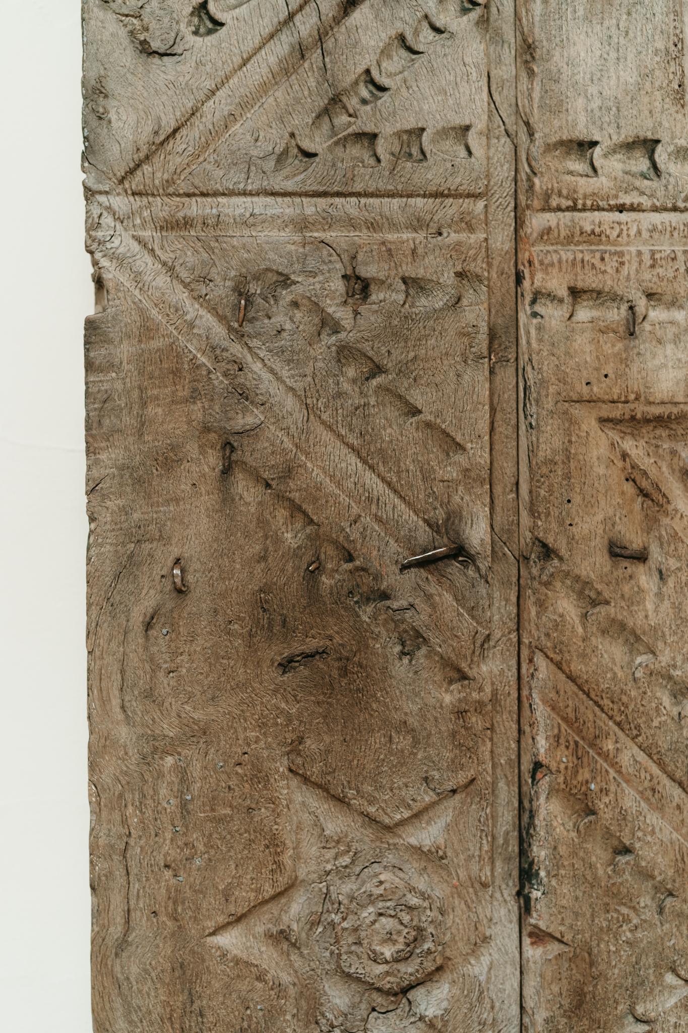 17th century Spanish chestnut doors ... For Sale 10