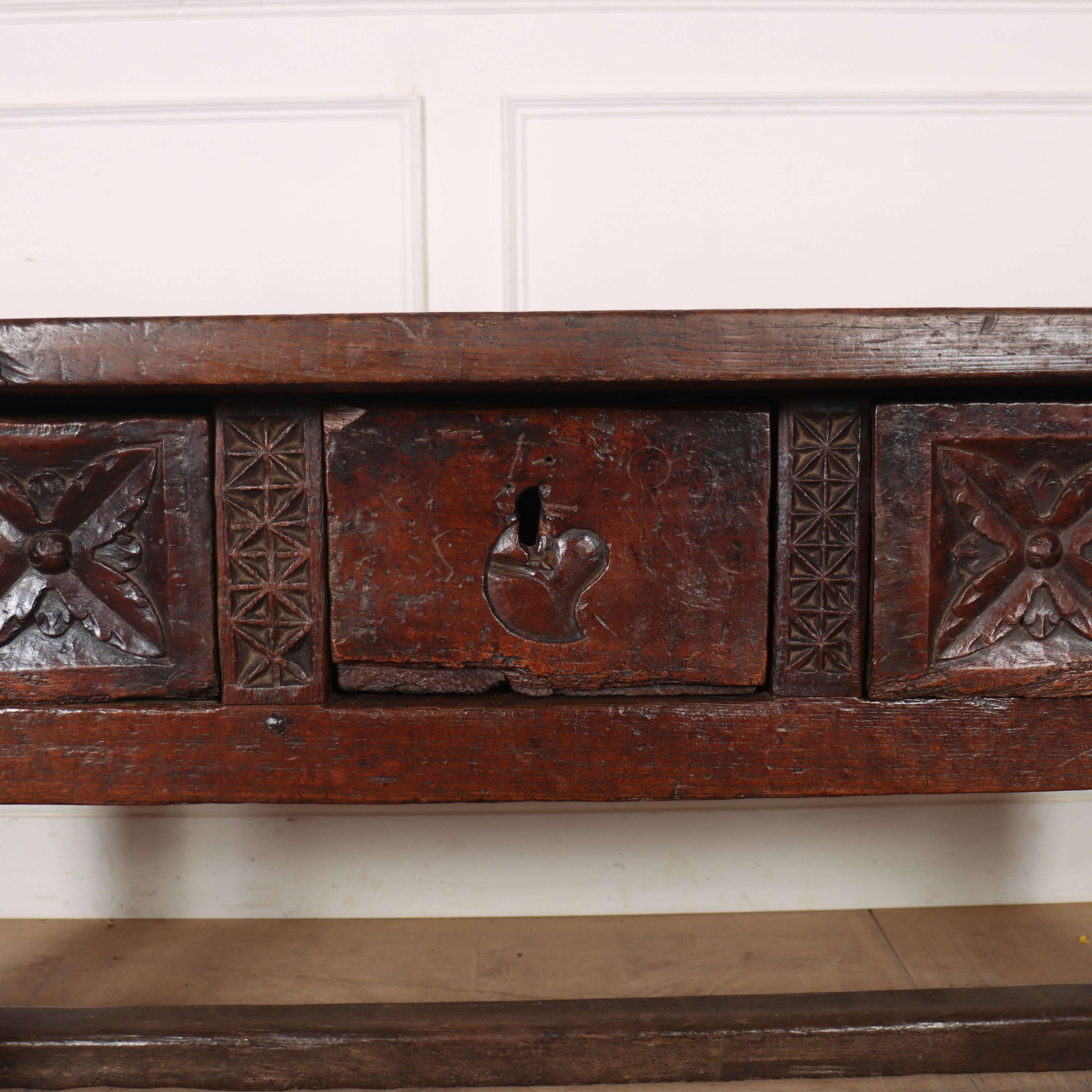 Poli Table console espagnole du 17e siècle en vente