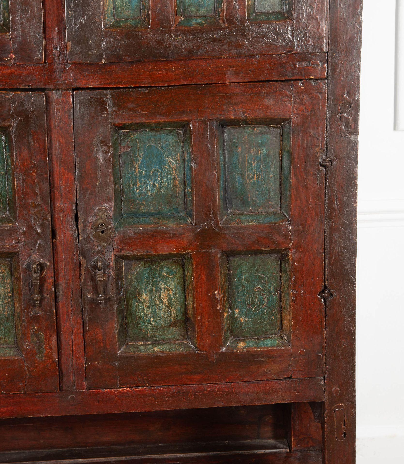 17th Century Spanish Cupboard For Sale at 1stDibs