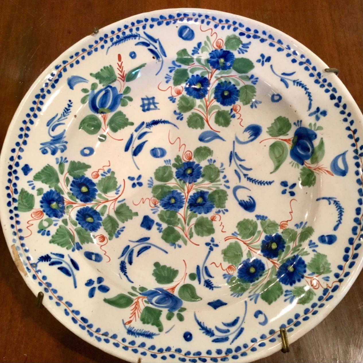 Dutch Colonial 18th Century Spanish Delft Charger For Sale