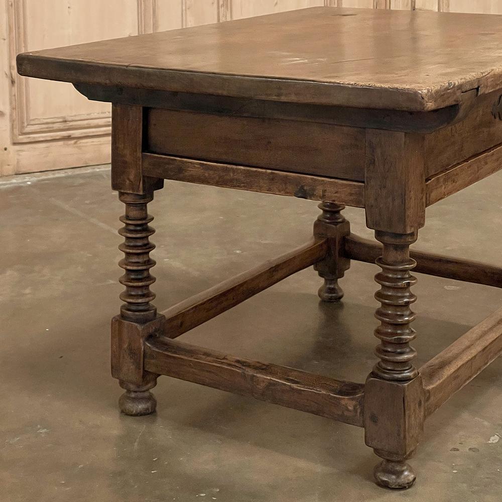 Table d'extrémité espagnole du 17ème siècle ~ Table d'appoint Bon état - En vente à Dallas, TX