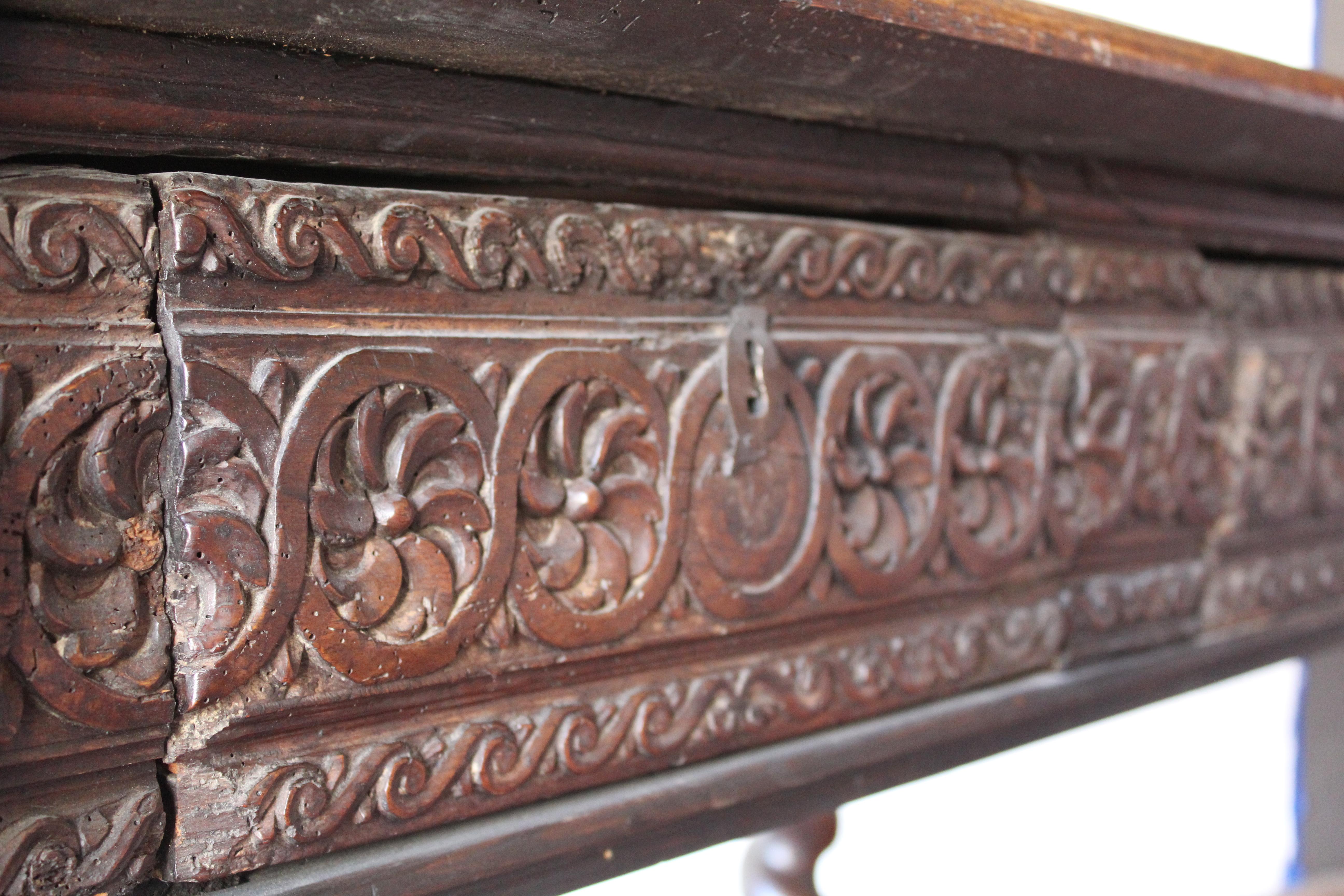 17th Century Spanish Library Table For Sale 9