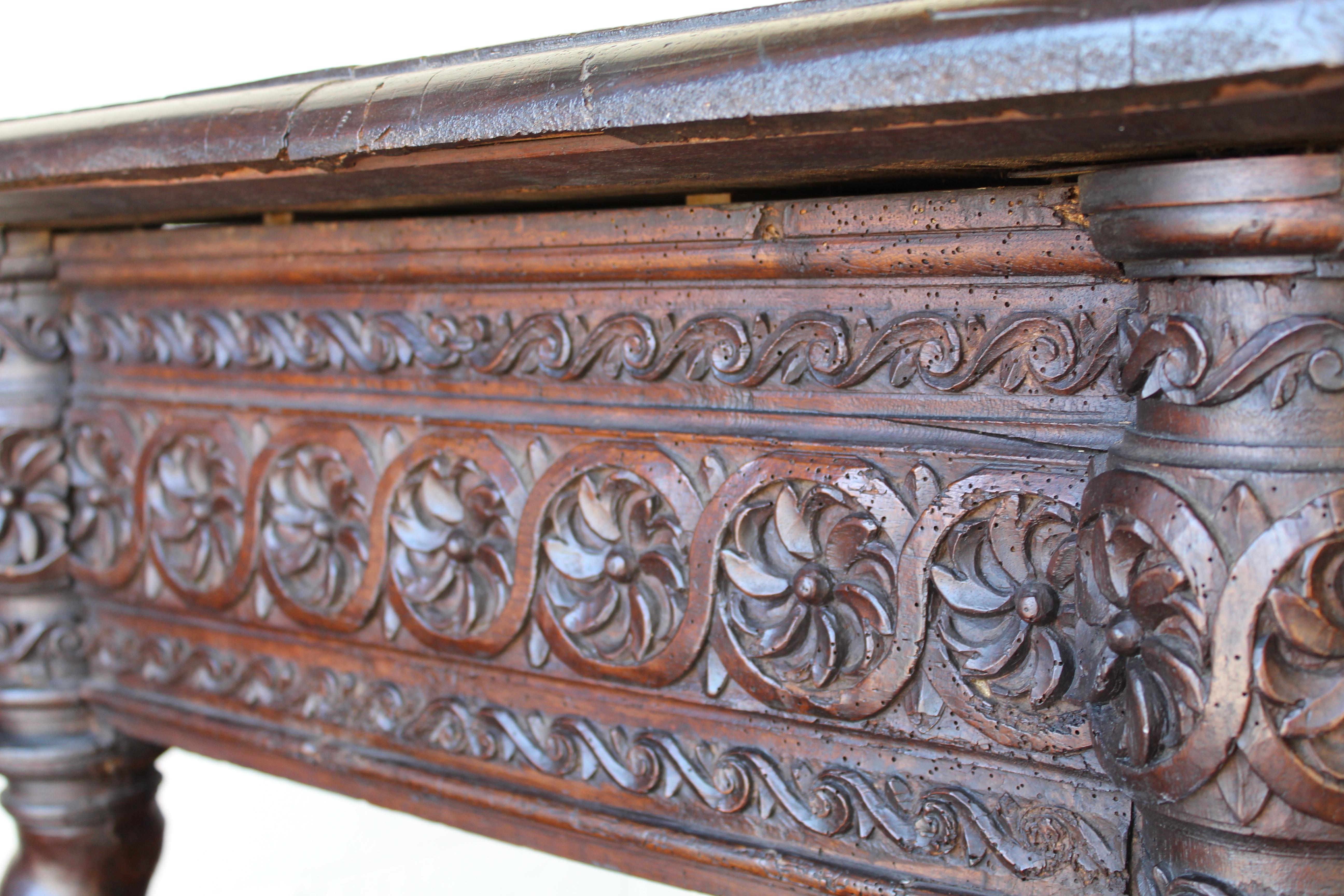 17th Century Spanish Library Table For Sale 3