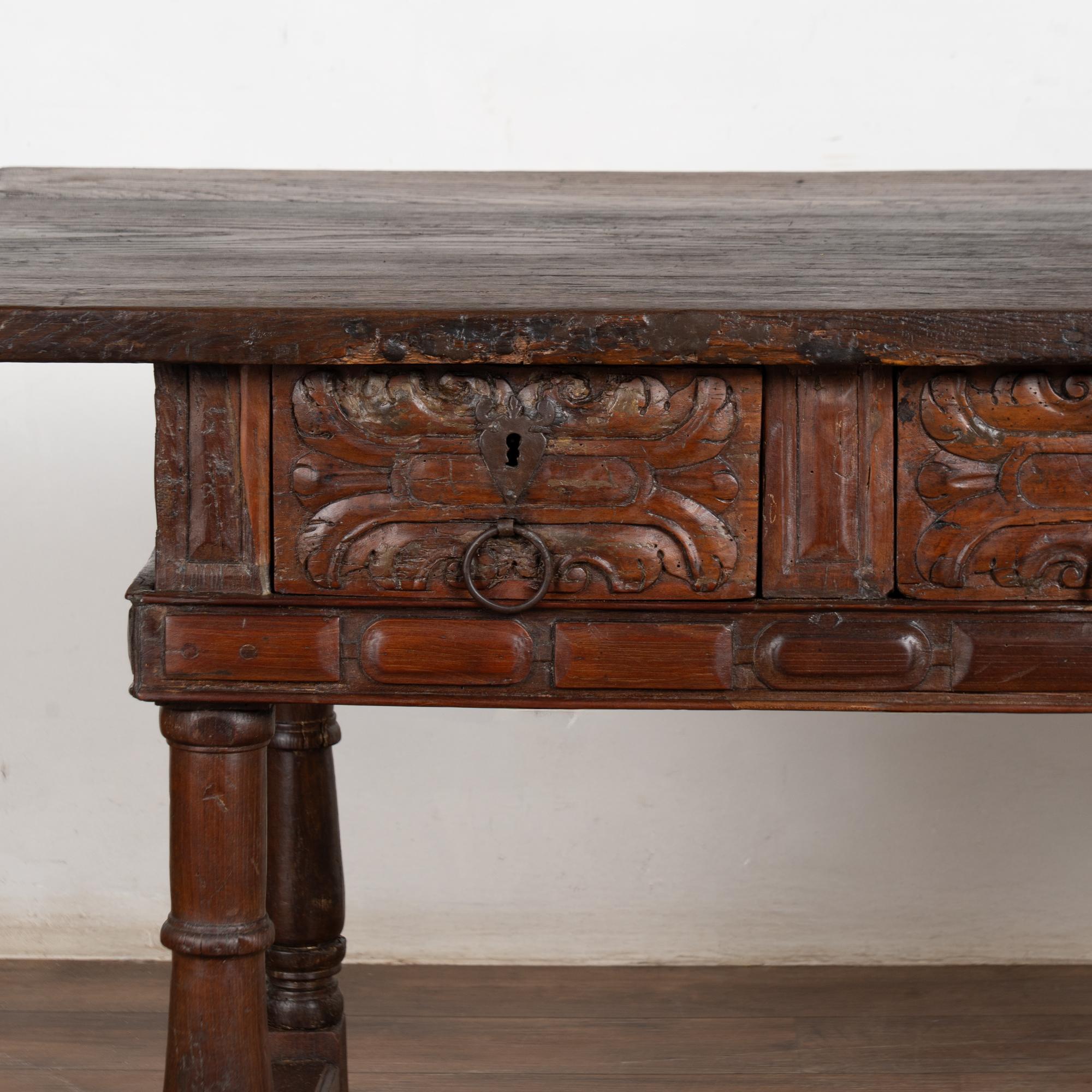 17th Century Spanish Oak Console Table with Three Drawers For Sale 7