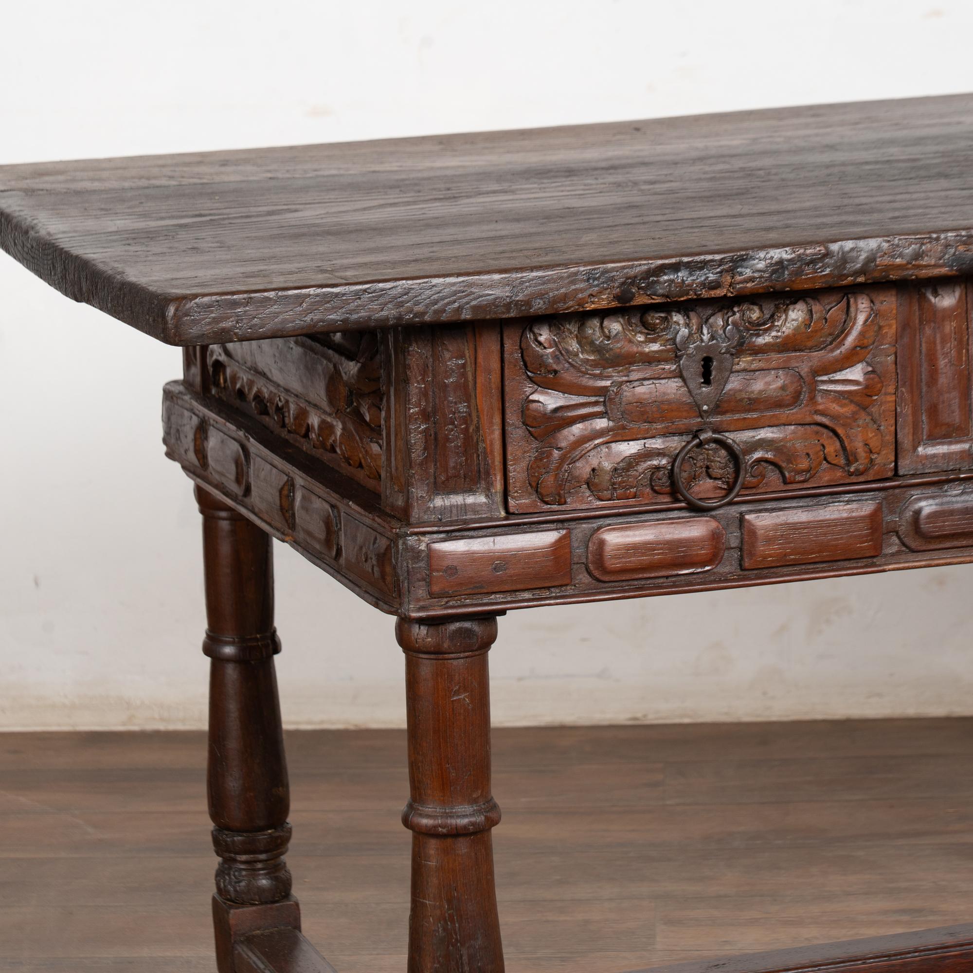17th Century Spanish Oak Console Table with Three Drawers For Sale 2