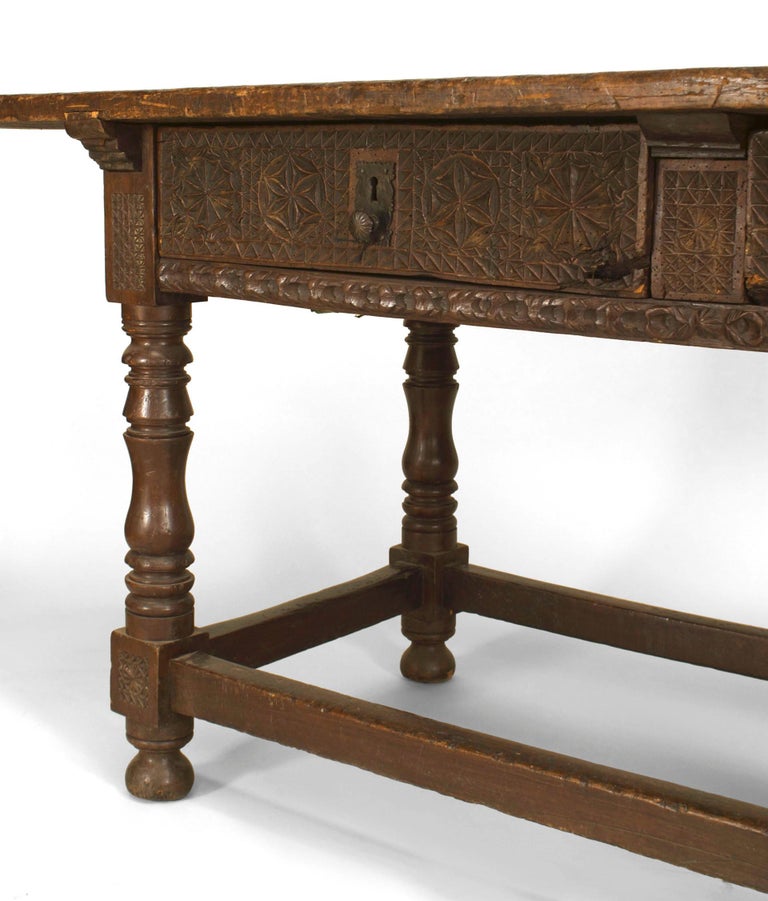 17th Century Spanish Renaissance Oak Refectory Table In Good Condition For Sale In New York, NY