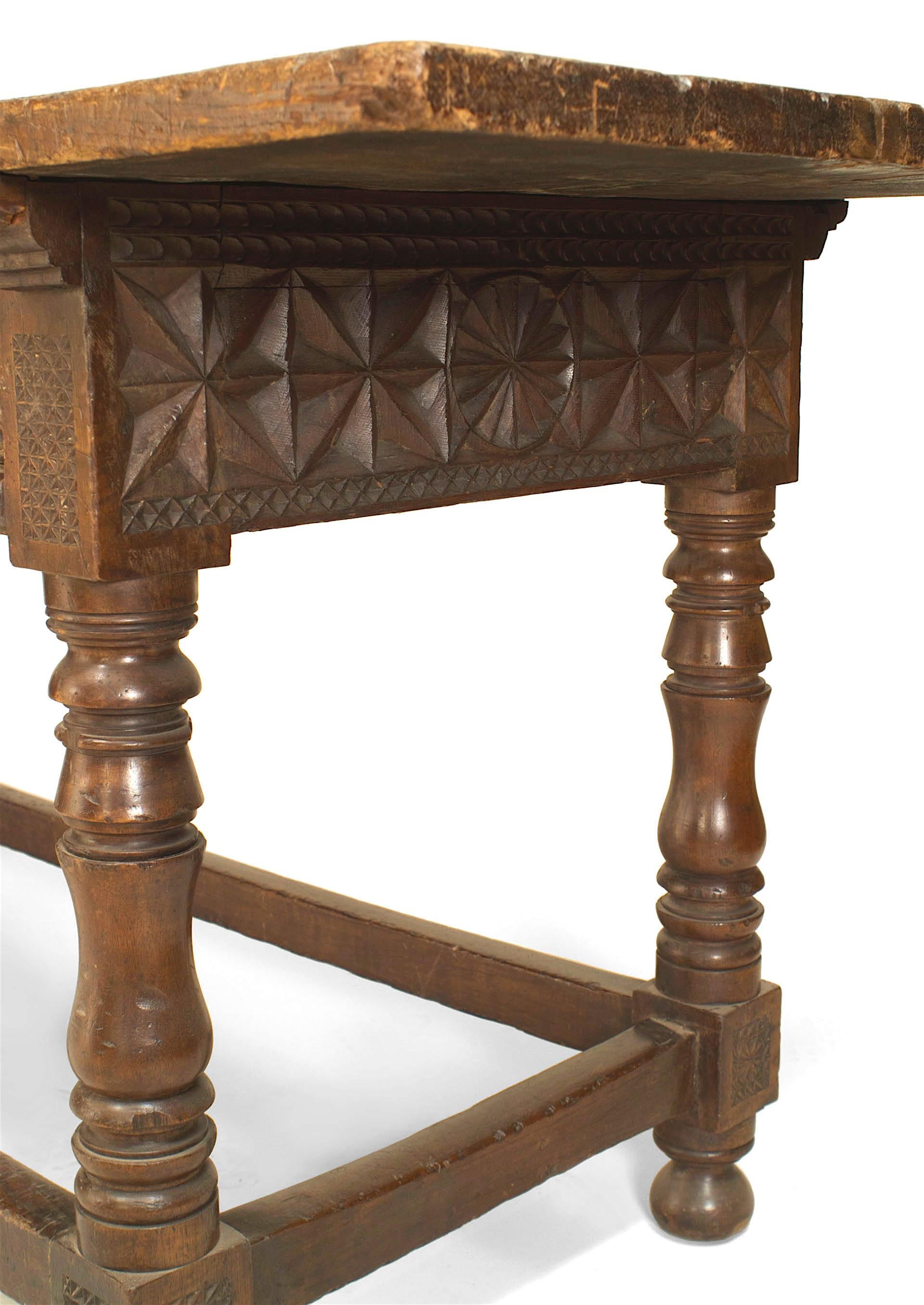 17th Century Spanish Renaissance Oak Refectory Table For Sale 1