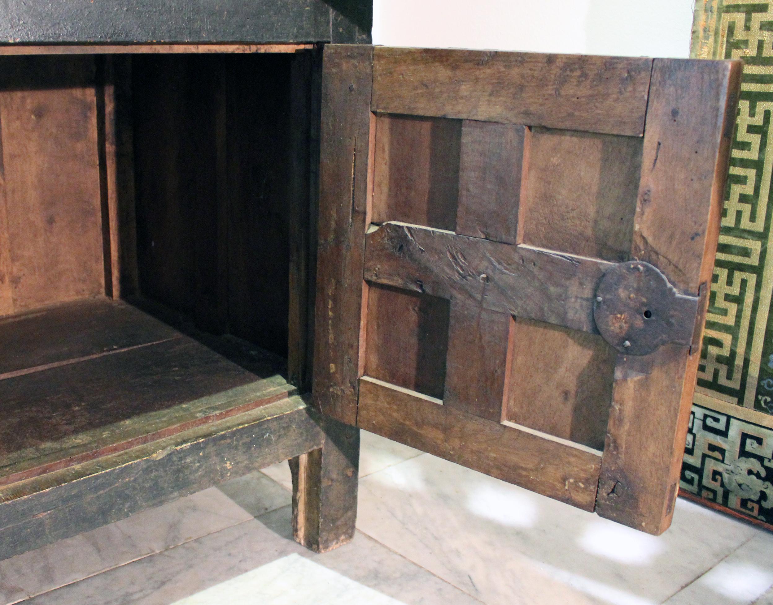 17th Century Spanish Painted Cabinet with Original Doors, Locks and Fittings 3