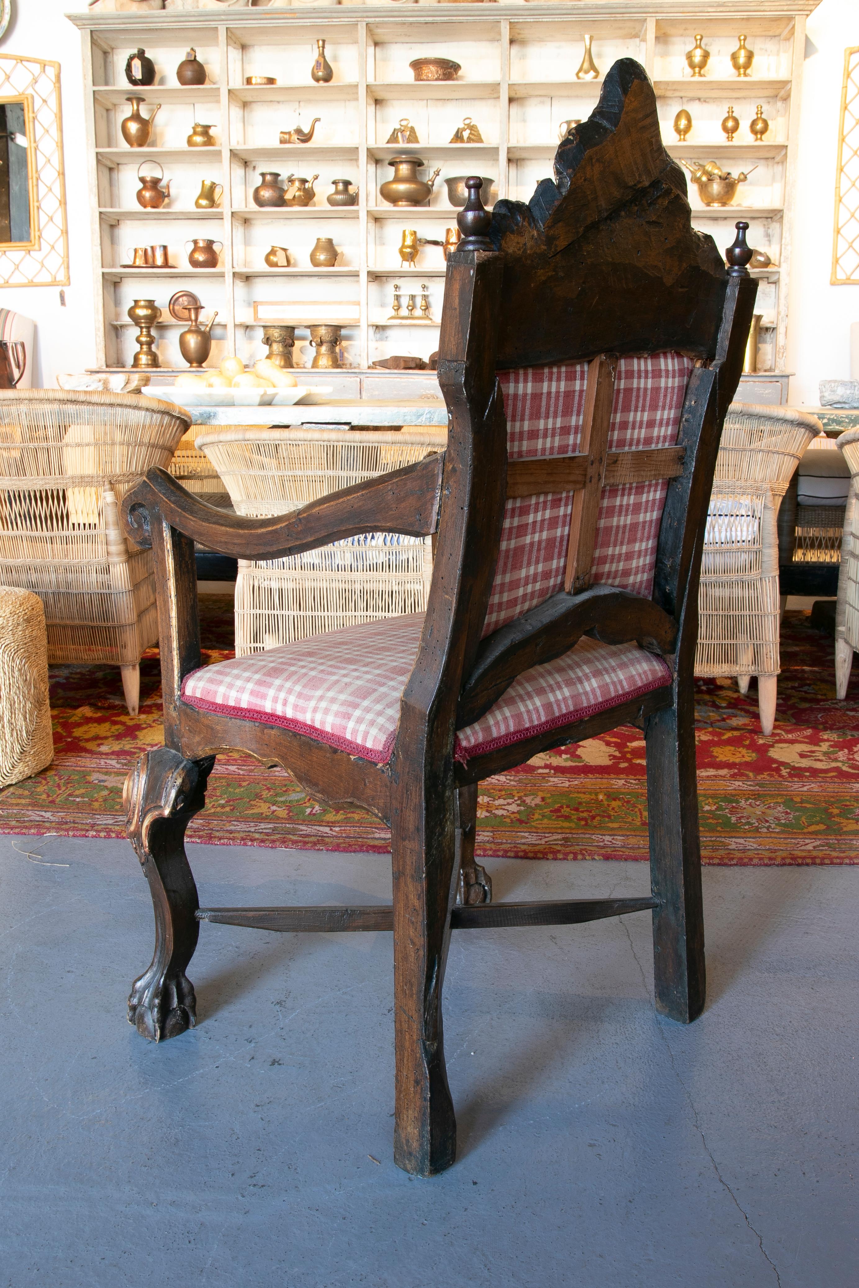 18th Century and Earlier 17th Century Spanish Pair in Wooden Armchairs with Traces of Polychrome and Gold